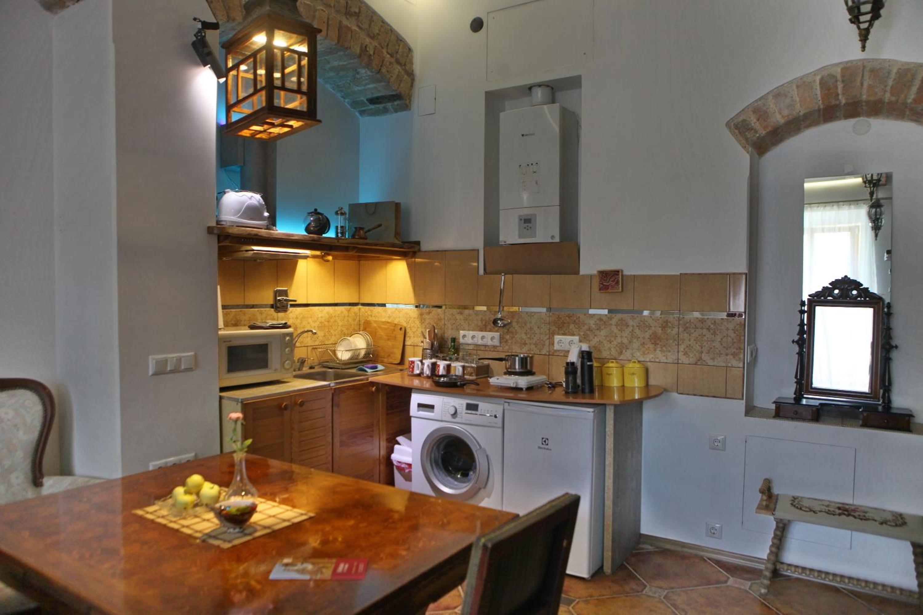 One-Bedroom Apartment - Photo 20