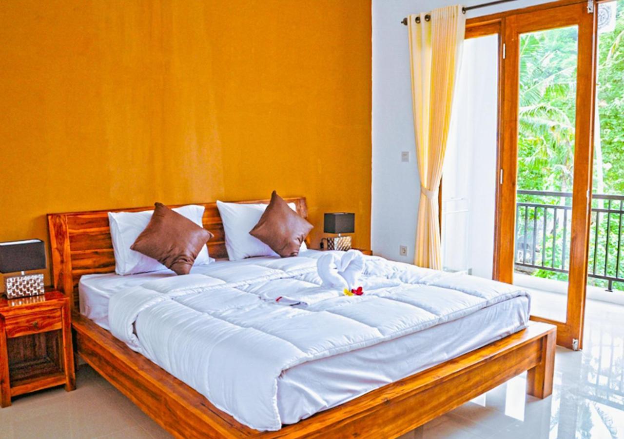 Deluxe Double Room with Balcony photo 1