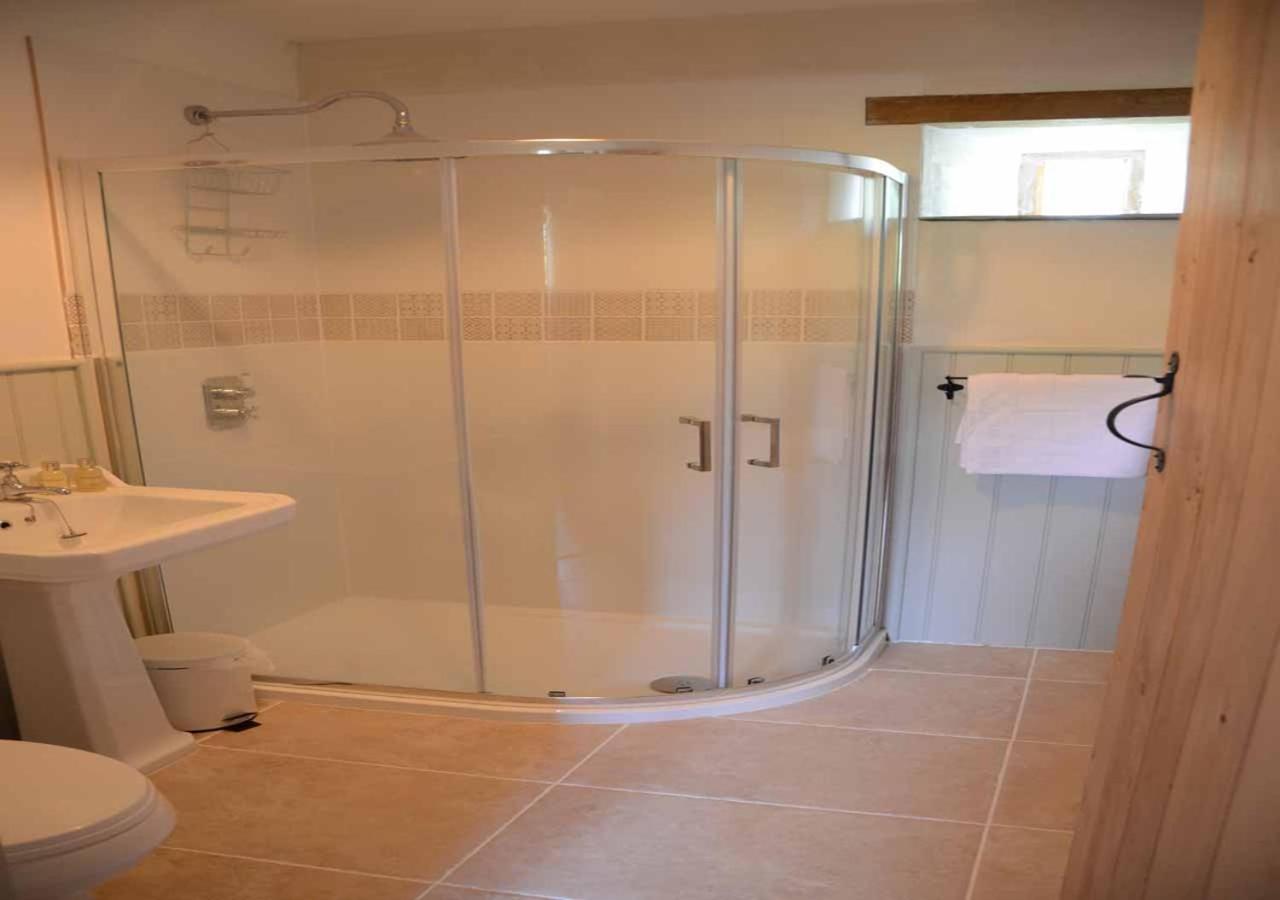 Two-Bedroom House photo 3