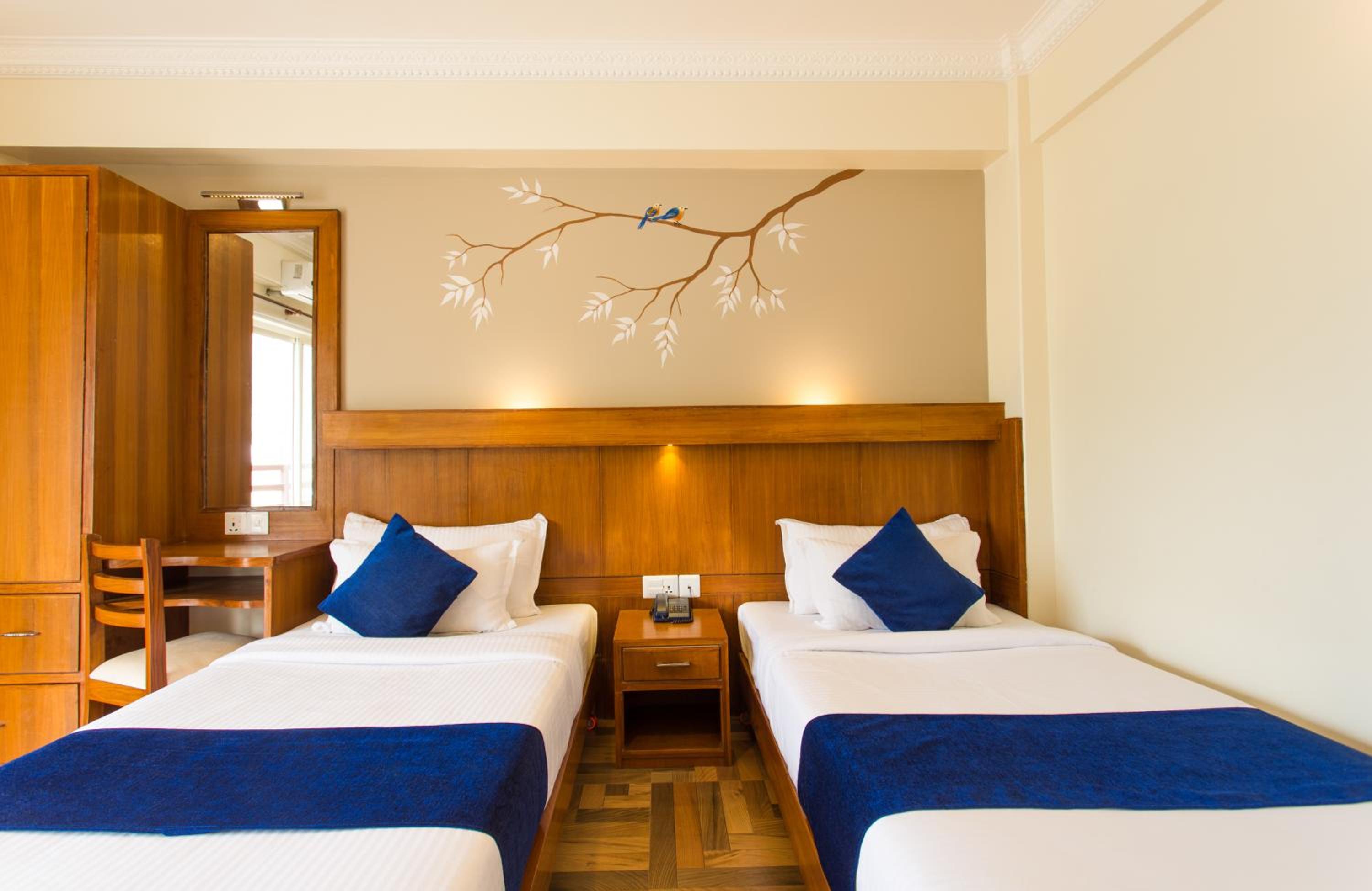 Deluxe Twin Room photo 3