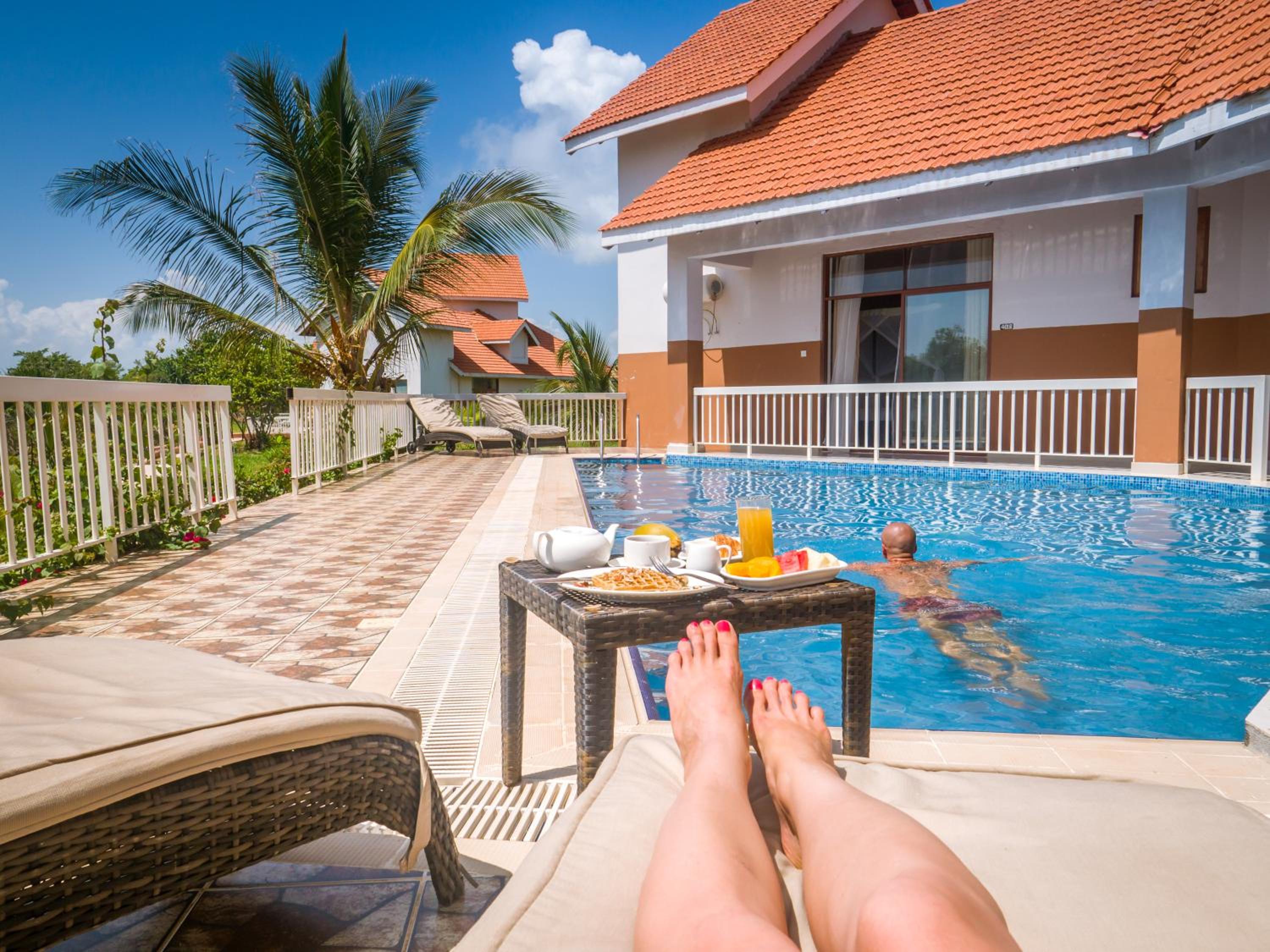 Duplex Pool View Room