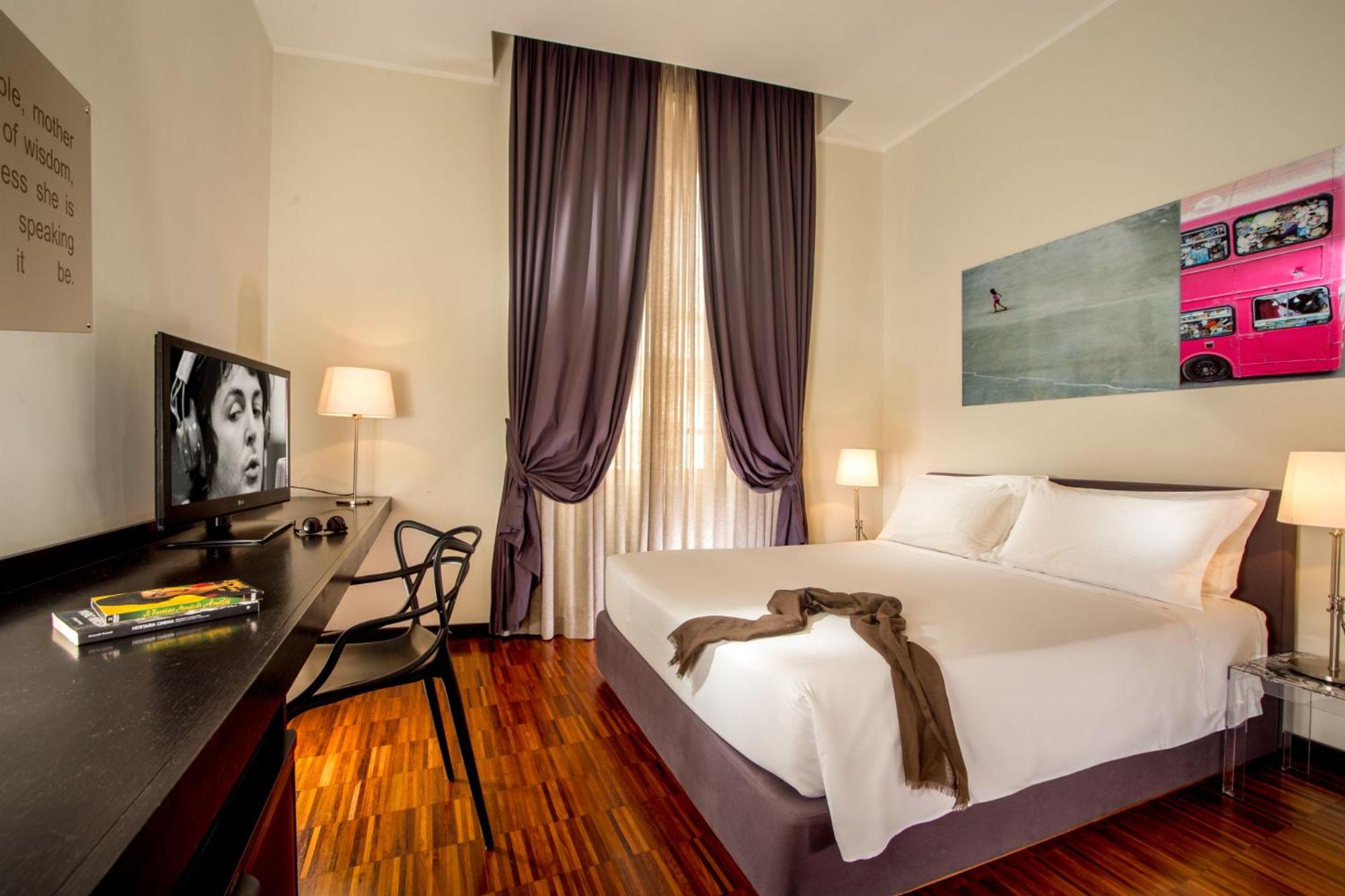 Standard Double or Twin Room photo 1