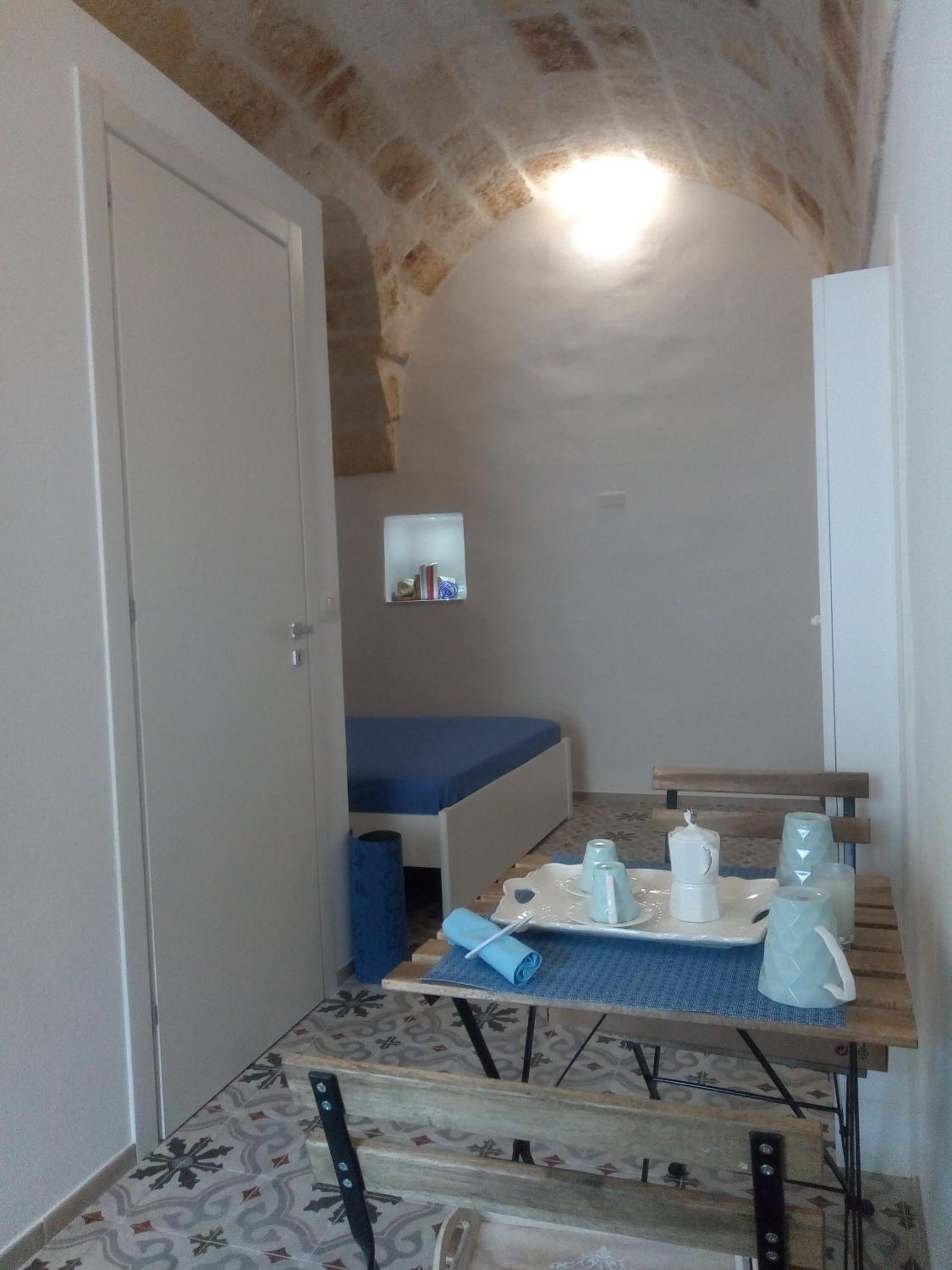 Double Room with Balcony - Photo 1