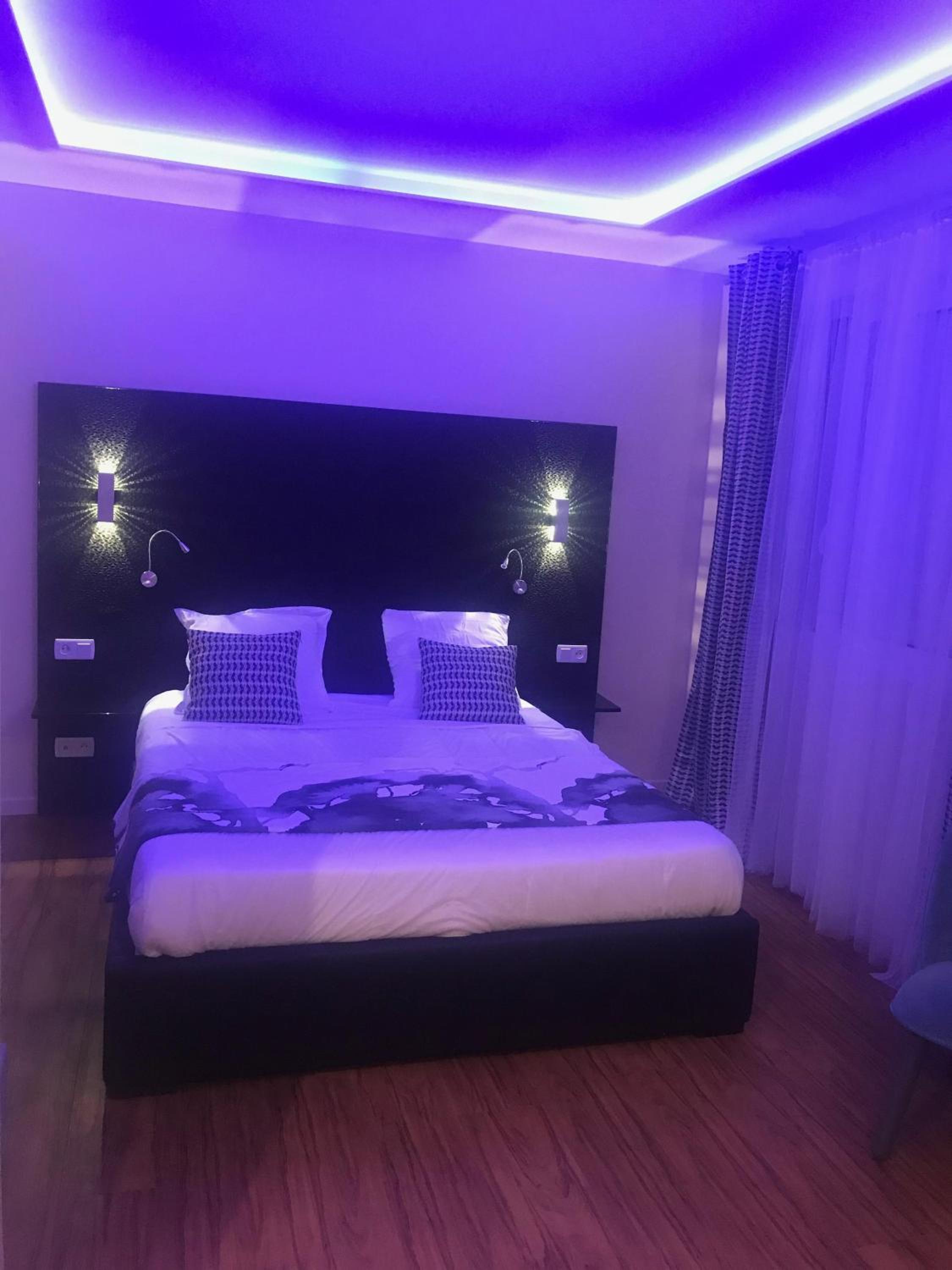 Double Room with Extra Bed photo 2