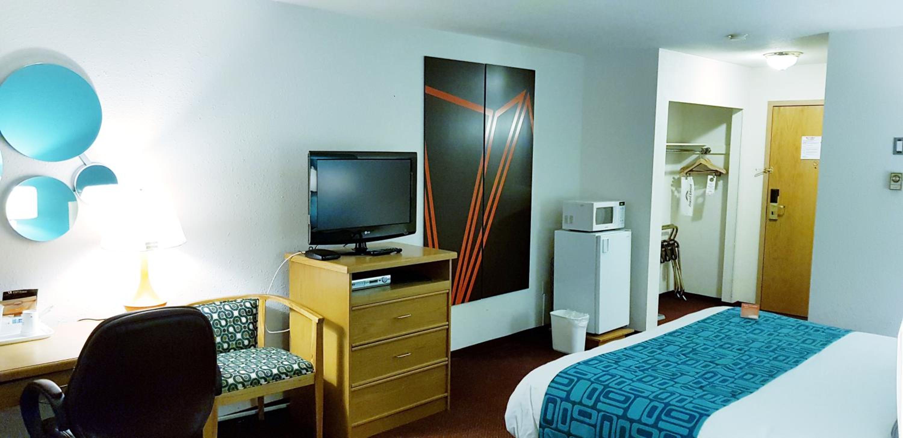 King Room - Non-Smoking - Photo 1