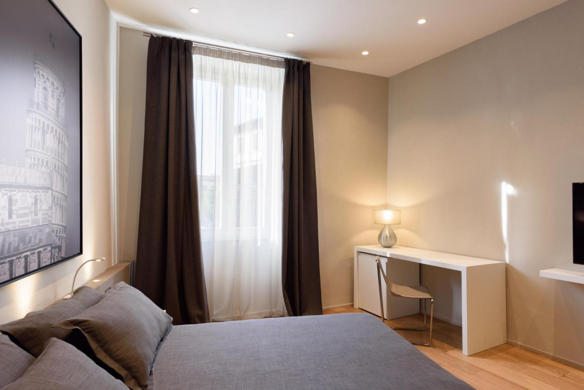 Deluxe King Room photo 2