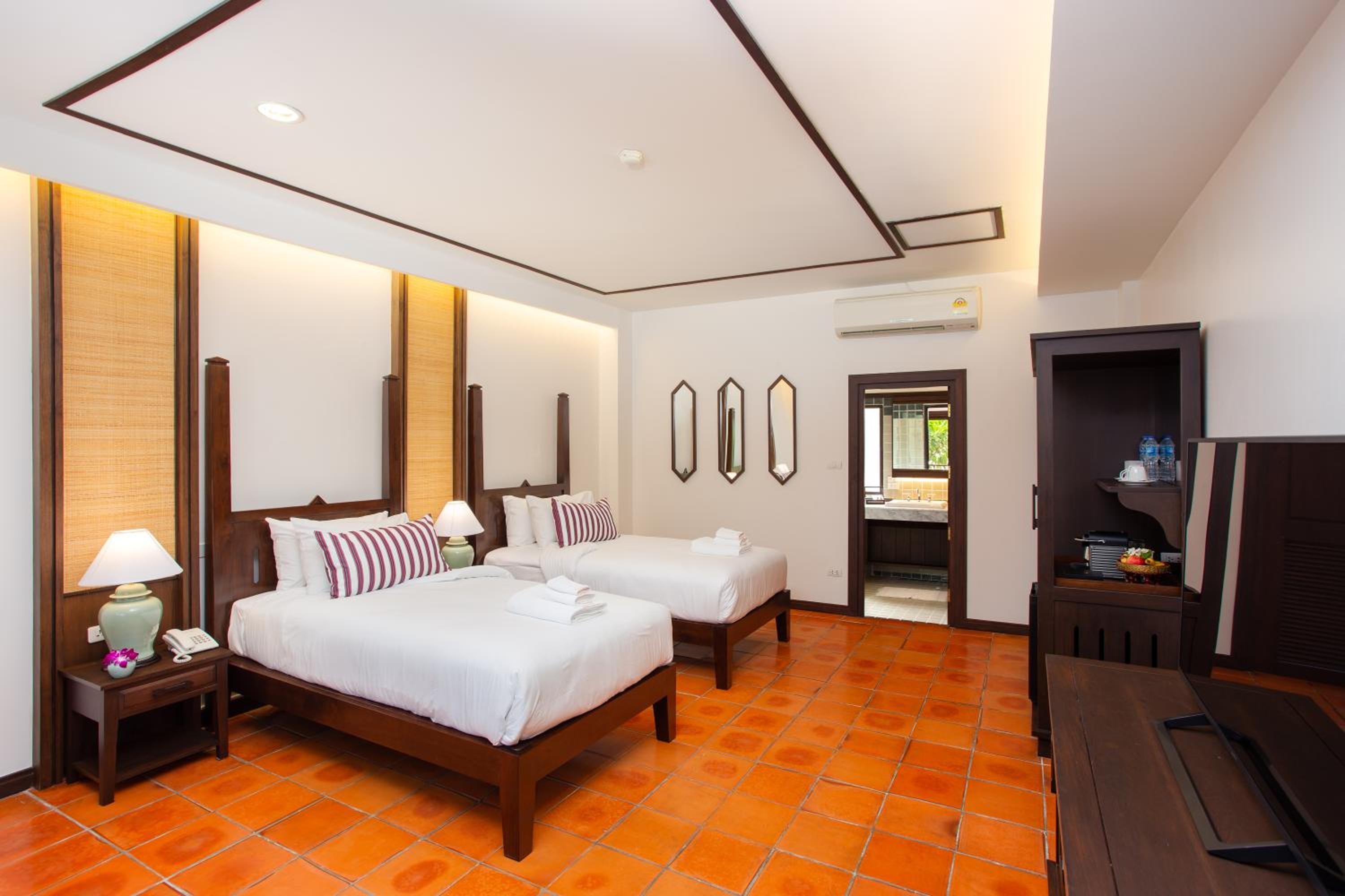 Deluxe Twin Room - Ground Floor - Photo 8