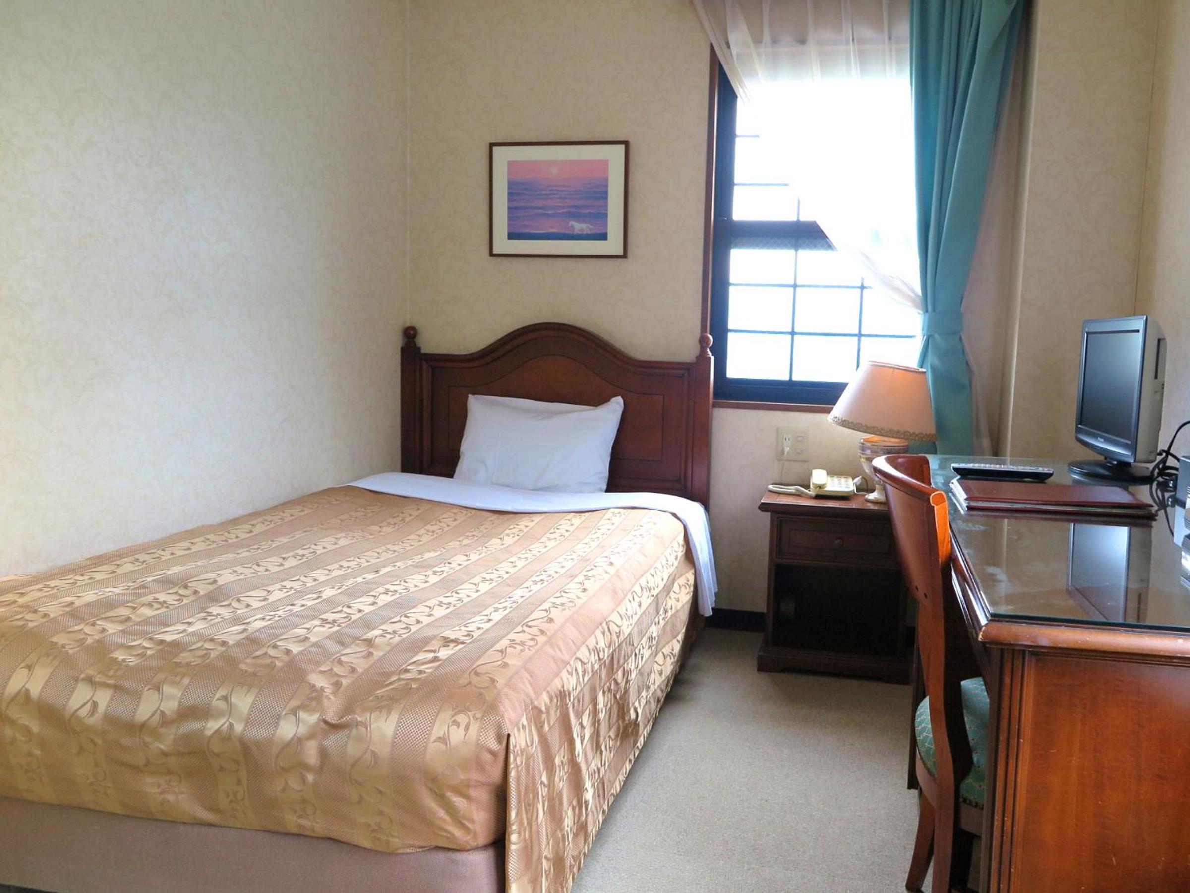 Single Room - Photo 1