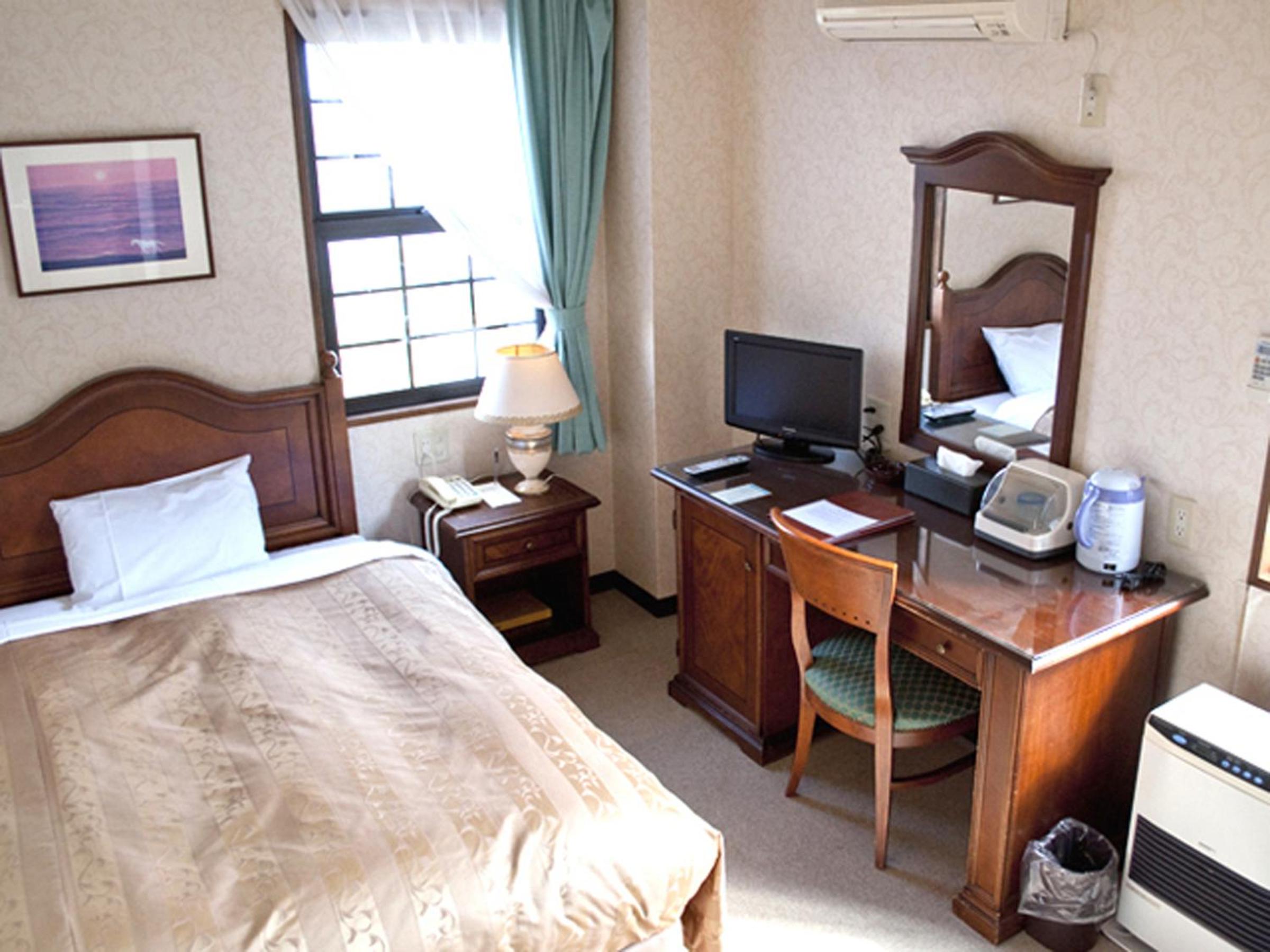 Single Room - Photo 3