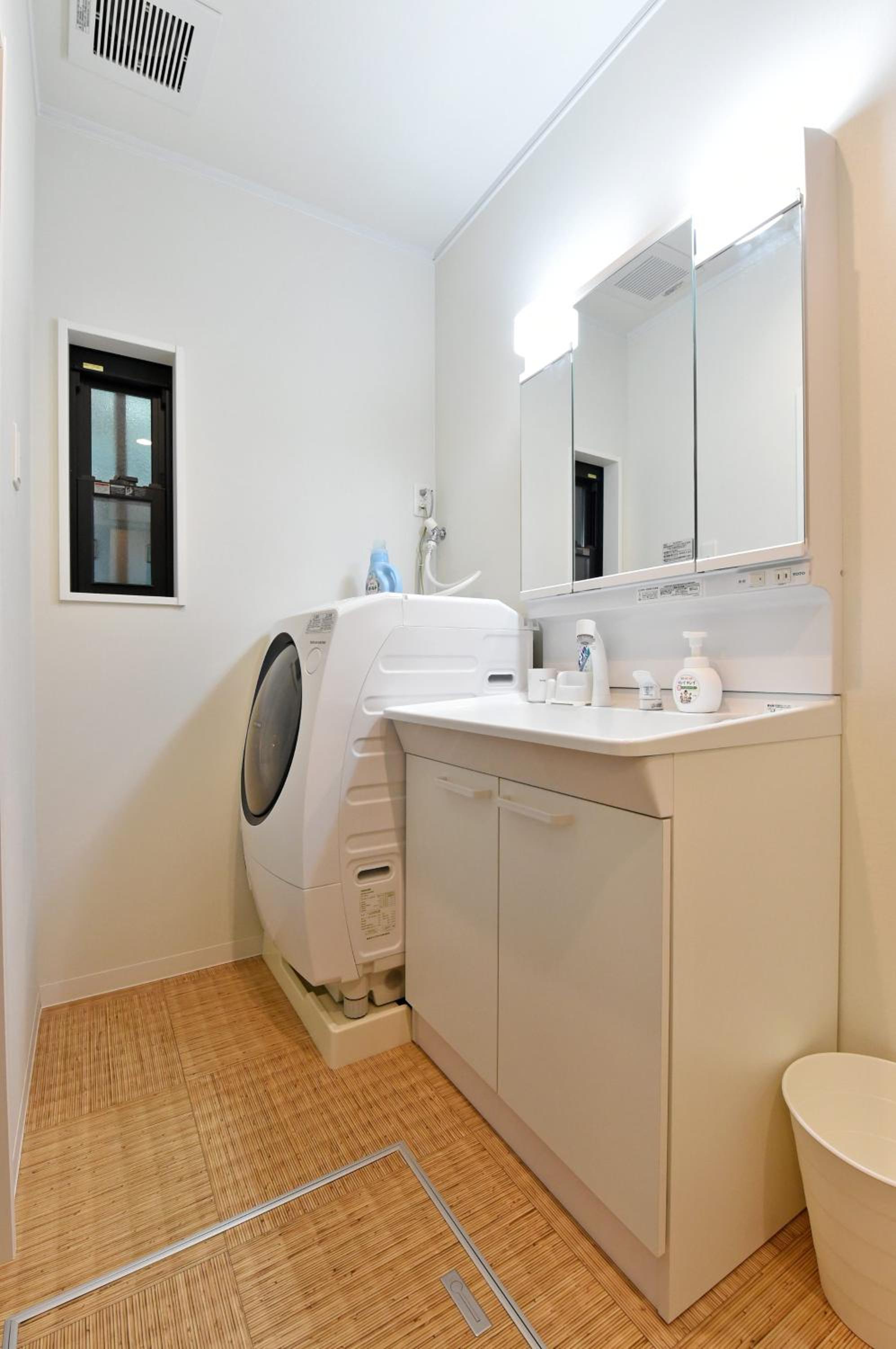 Apartment with Mountain View - Photo 10