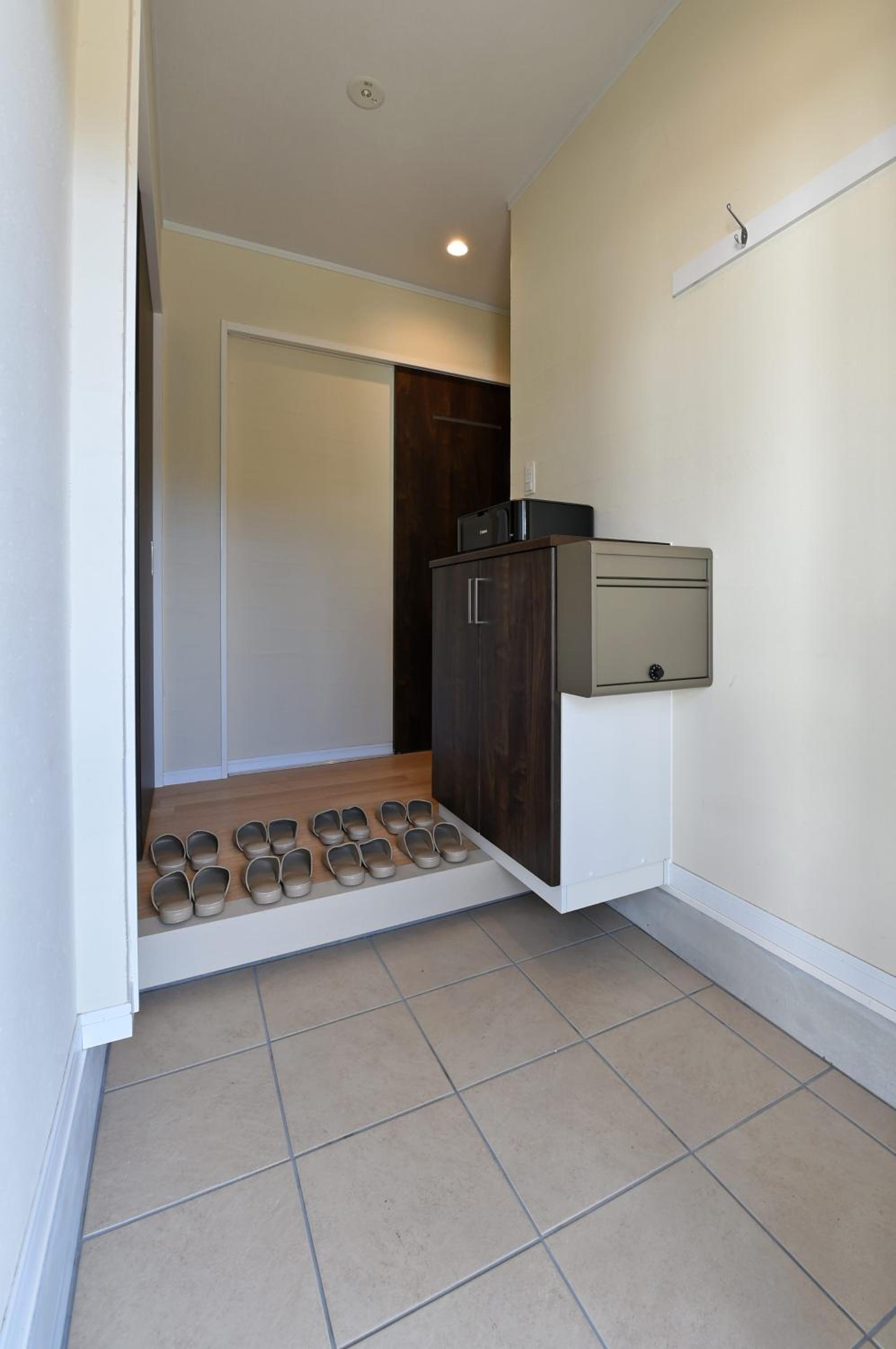 Apartment with Mountain View - Photo 12