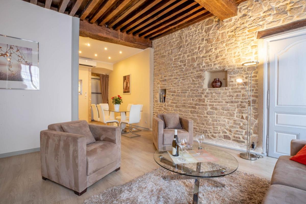 Apartment with Terrace photo 1