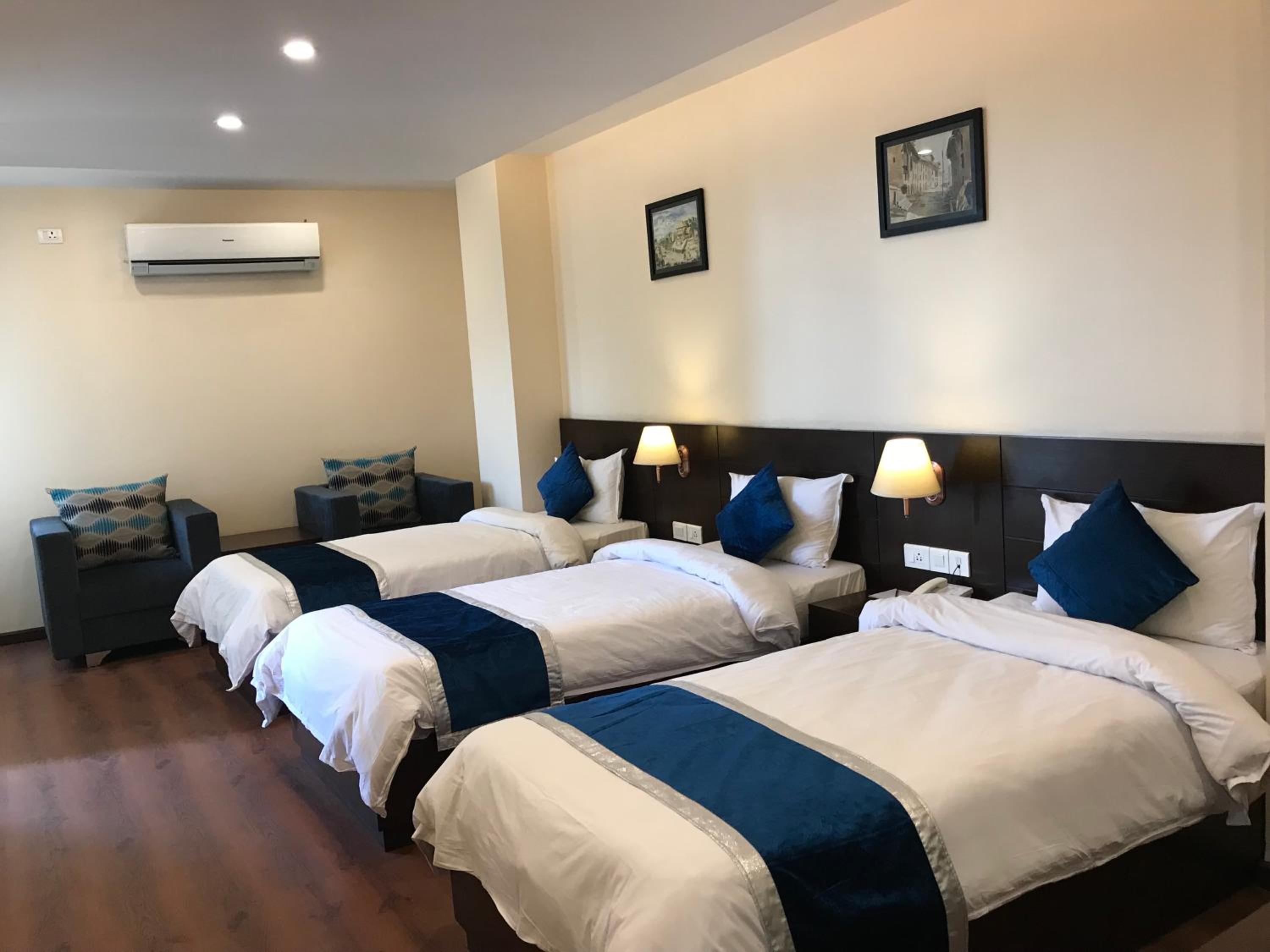 Deluxe Triple Room