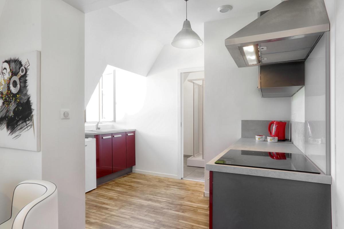 Studio Apartment photo 3