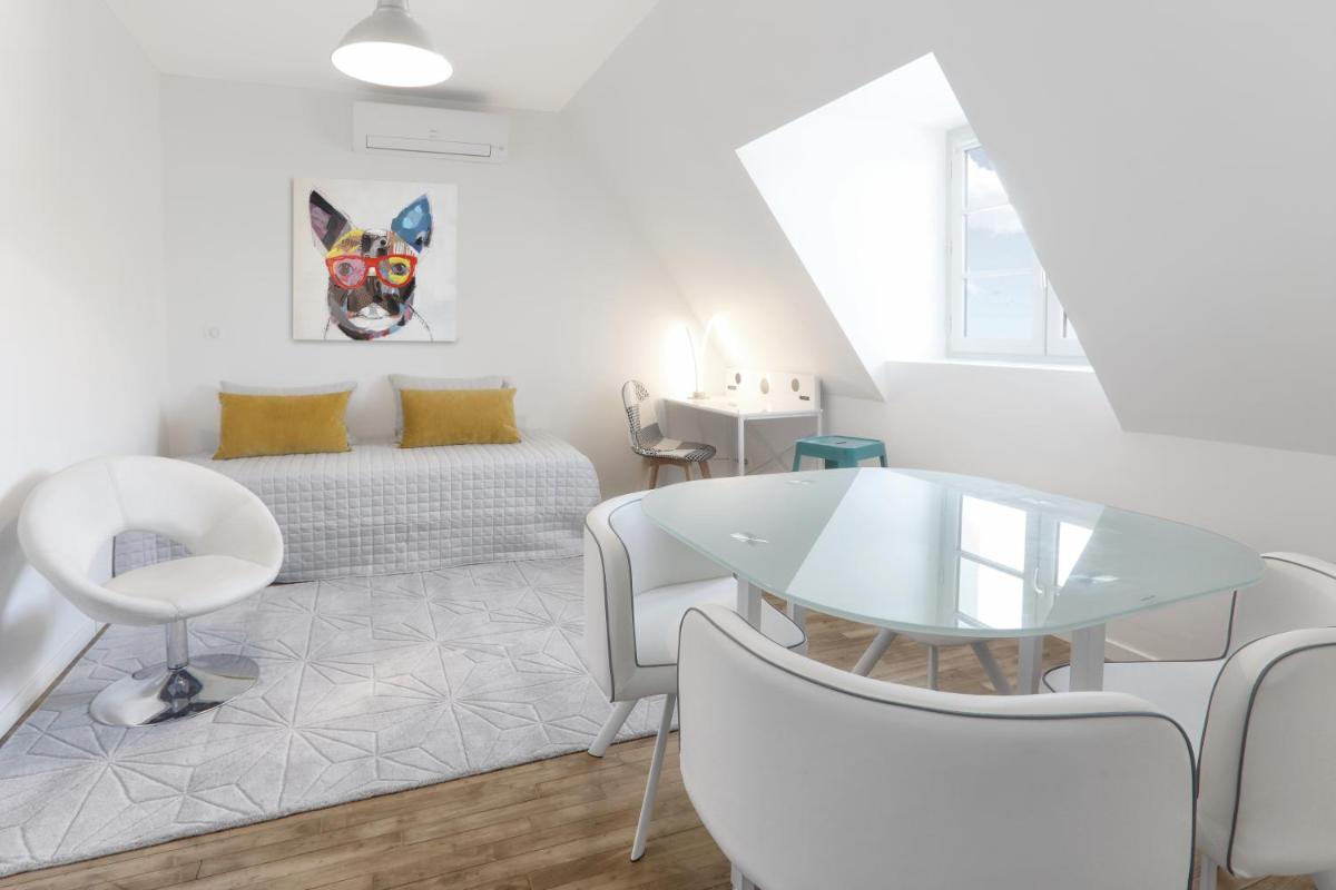 Studio Apartment photo 2