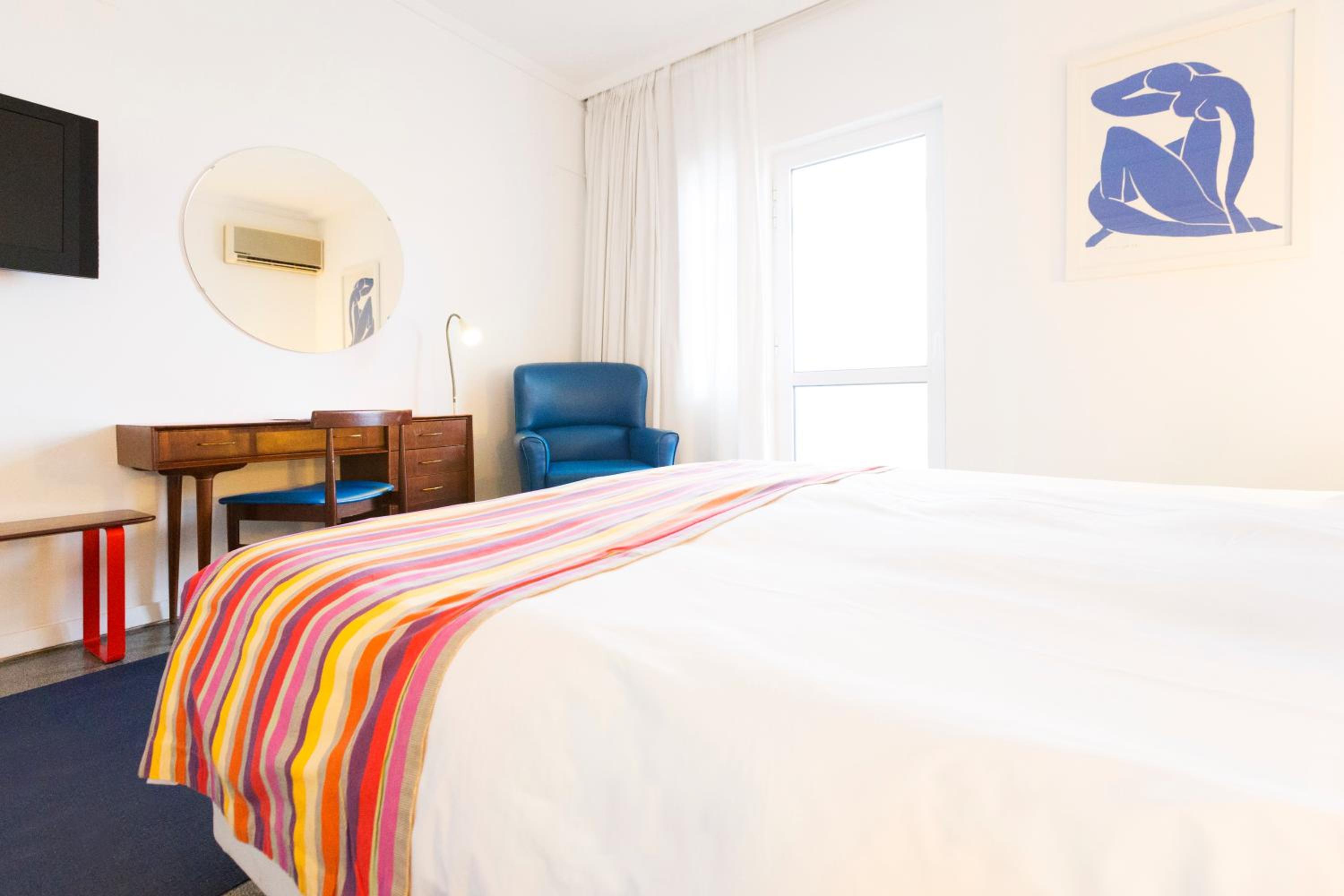 Double Room with Land View and Balcony - Photo 7