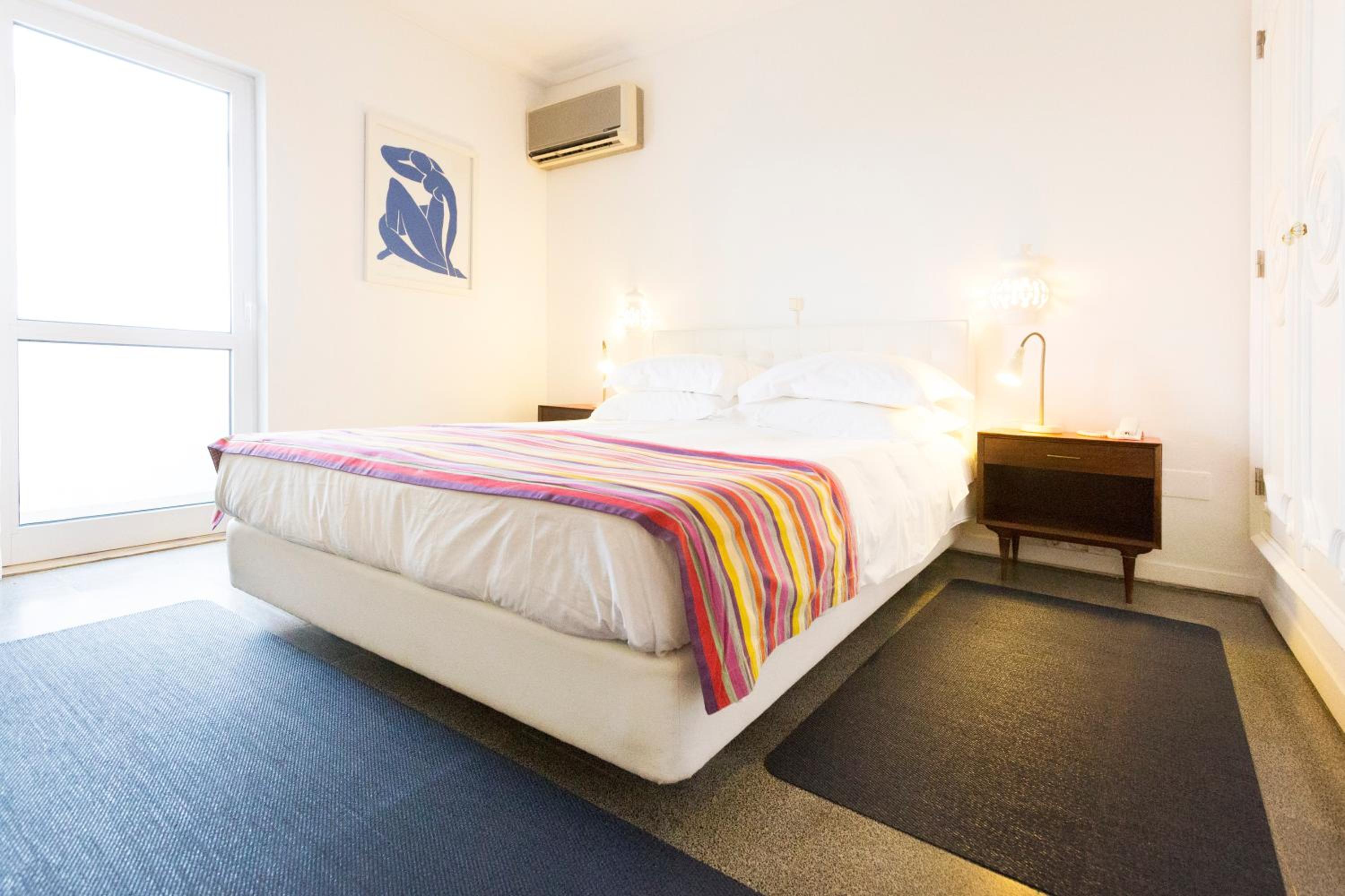 Double Room with Land View and Balcony - Photo 8