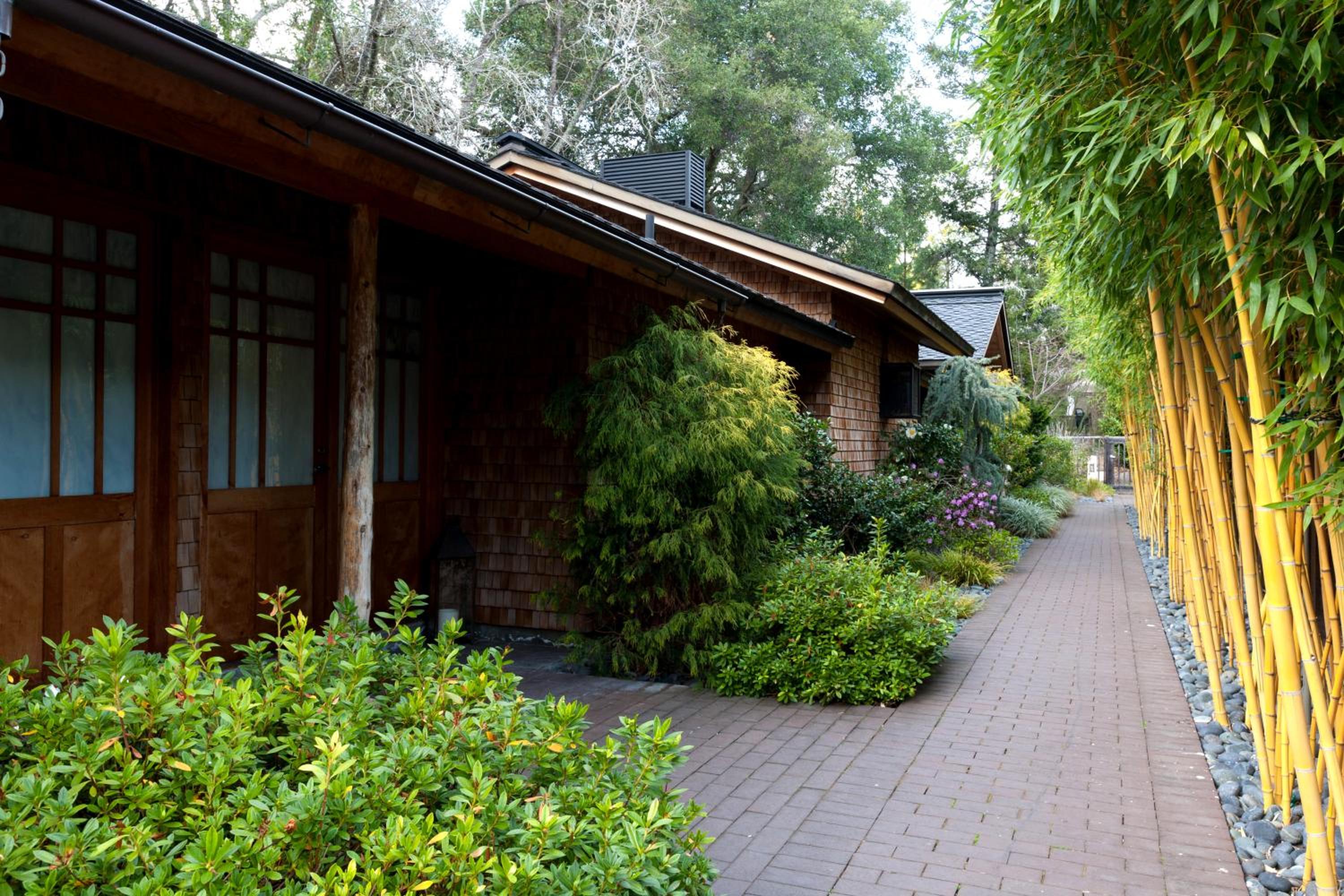 Ryokan Zen Suite Creekside - Photo 7
