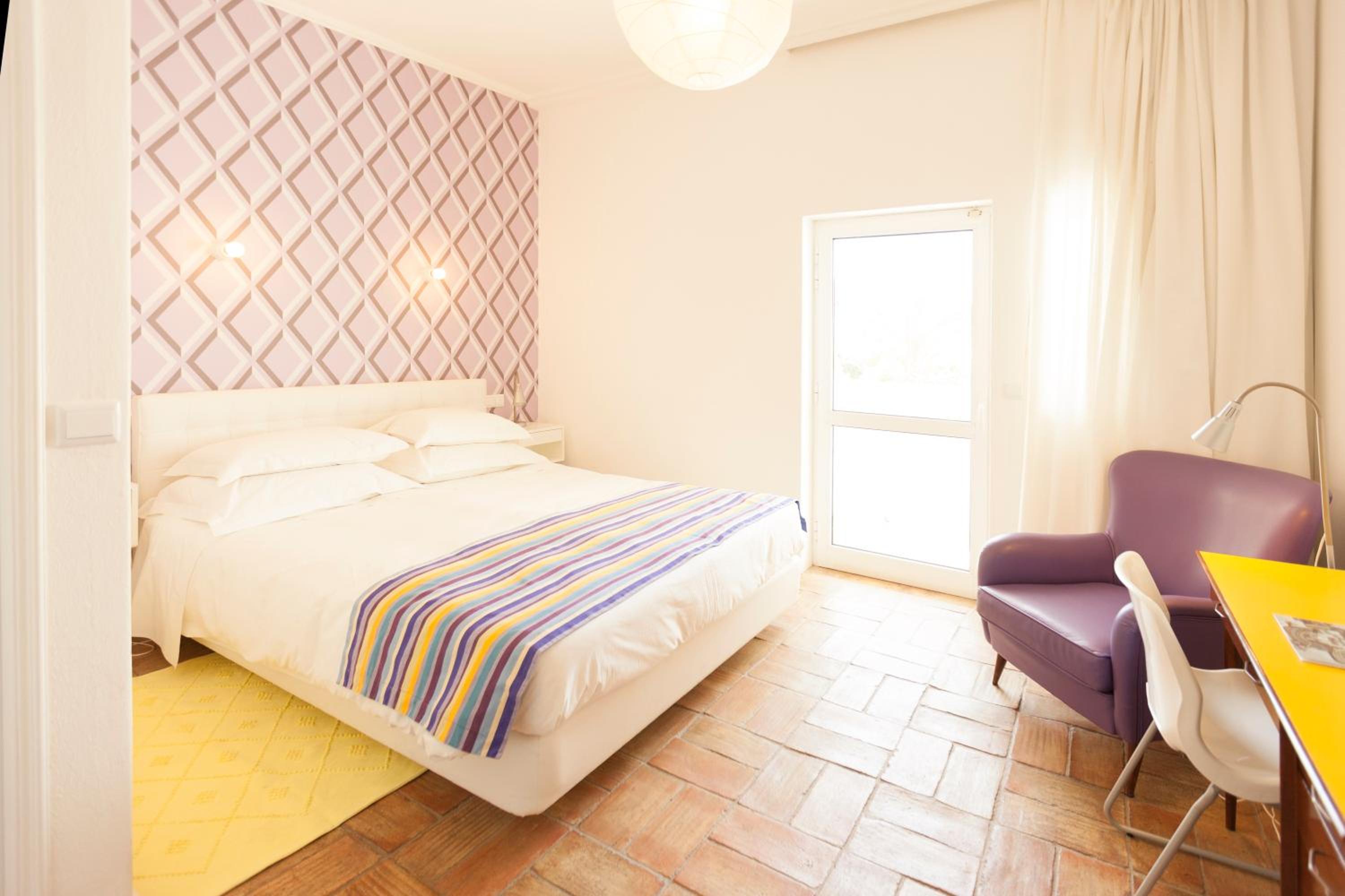 Two-Bedroom Apartment - Photo 4