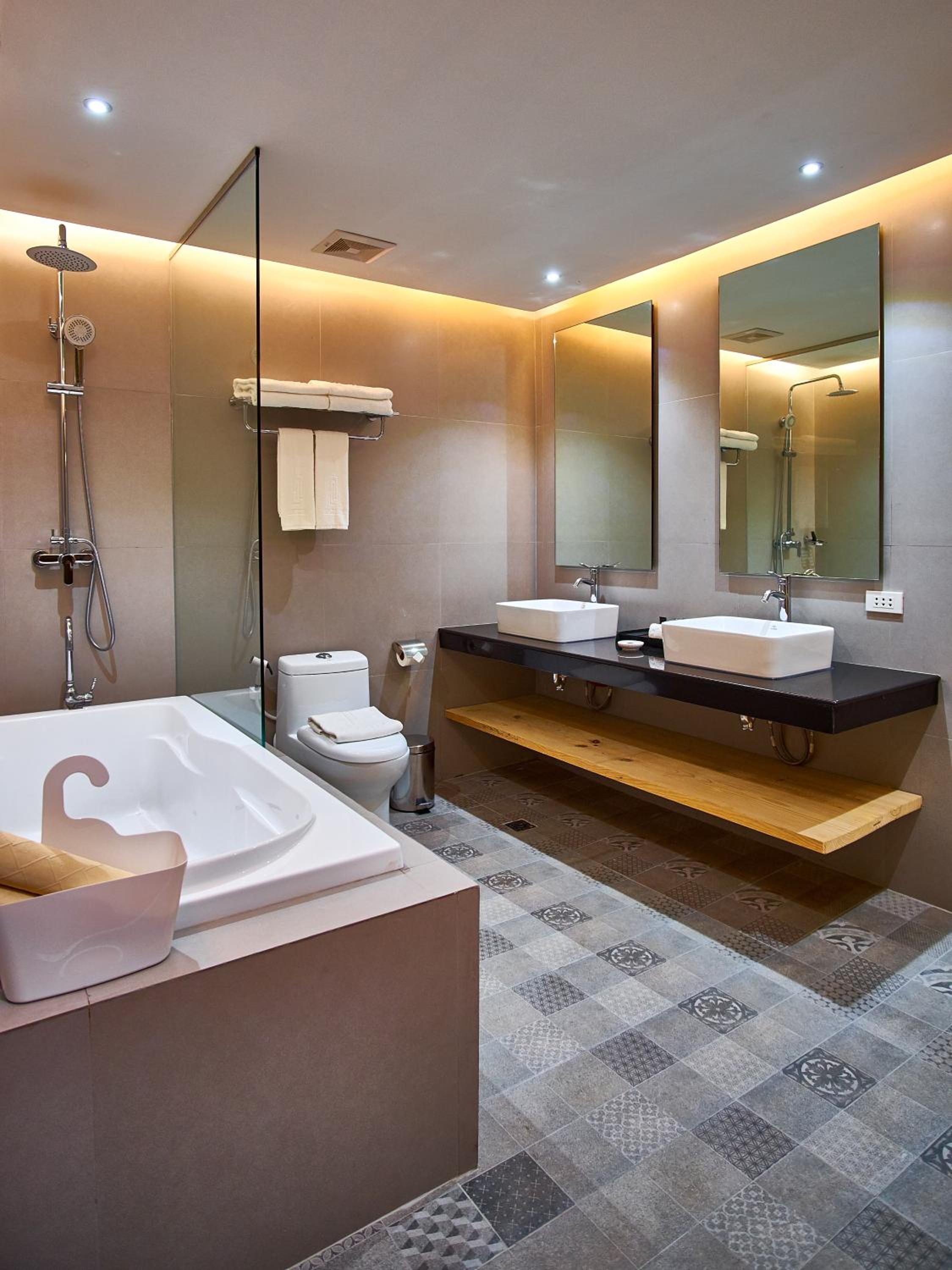 Large Double or Twin Room photo 3