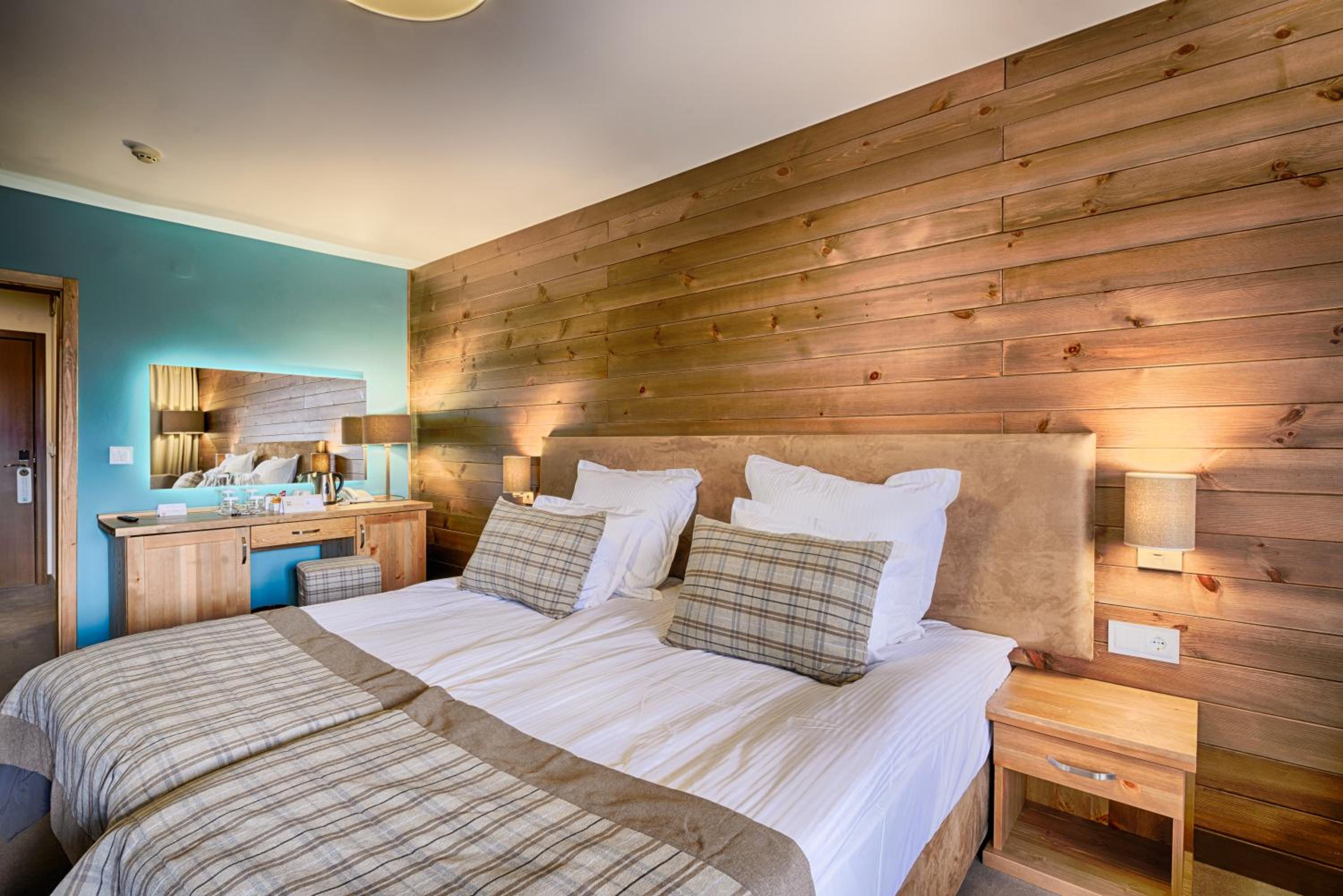 Lux Double or Twin Room photo 2