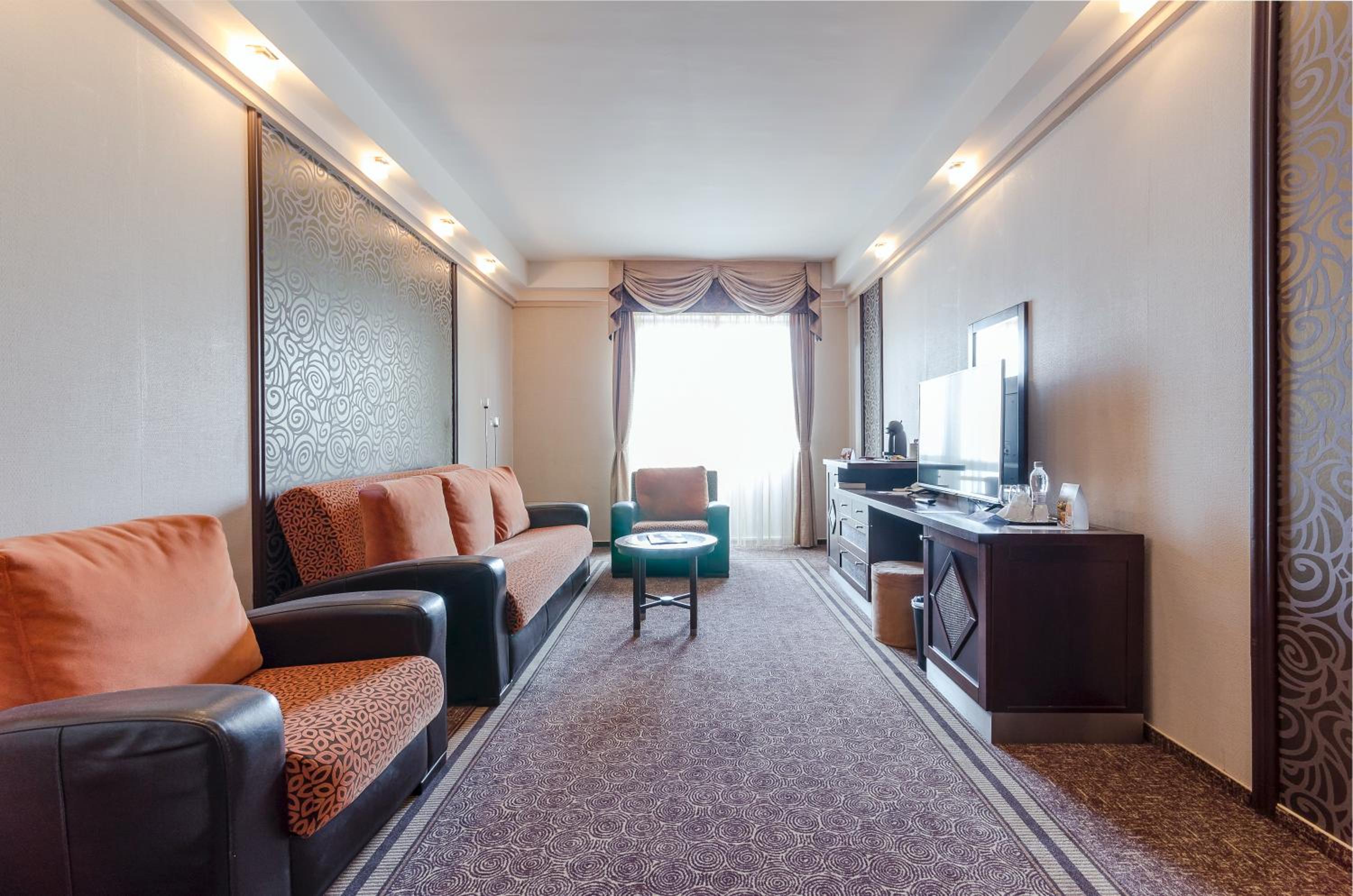 Suite with Terrace photo 2