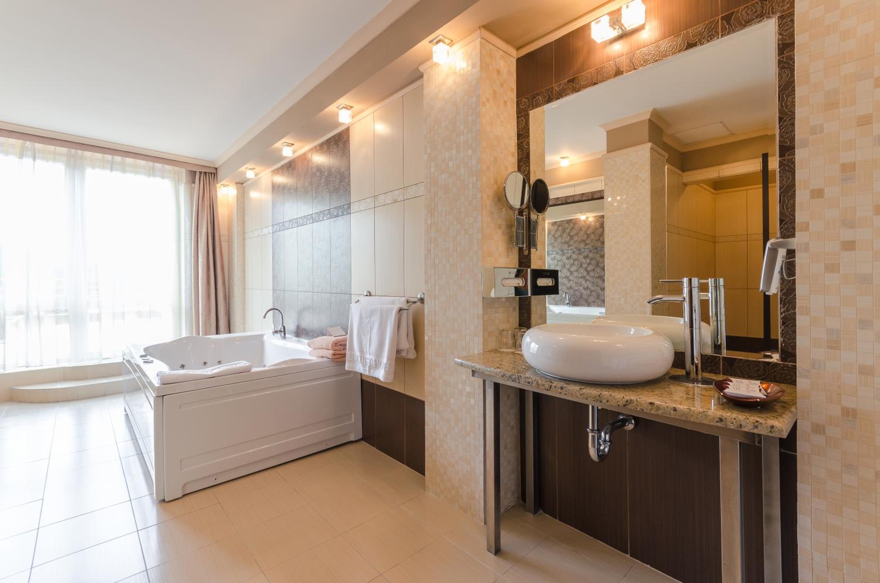 Suite with Terrace photo 2