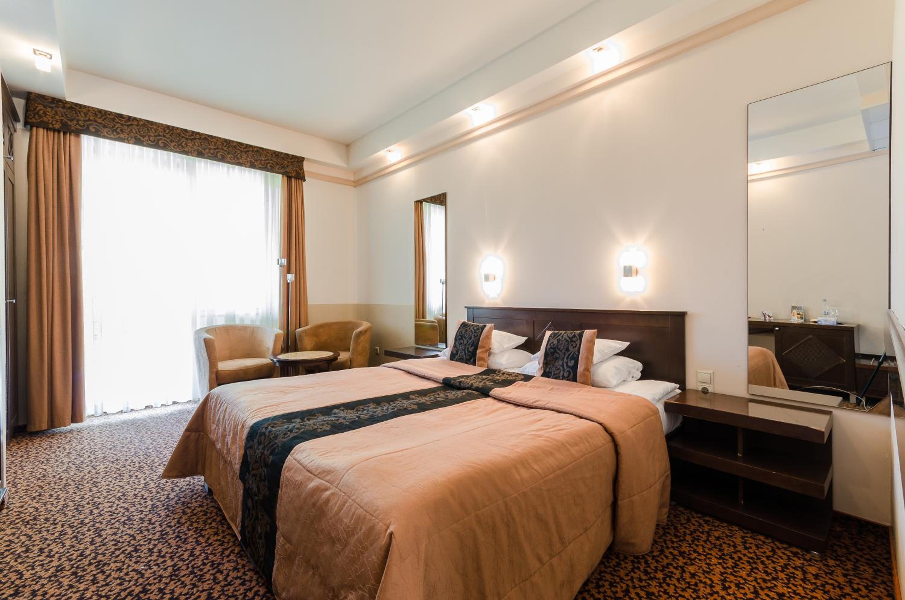 Premium Double or Twin Room photo 1