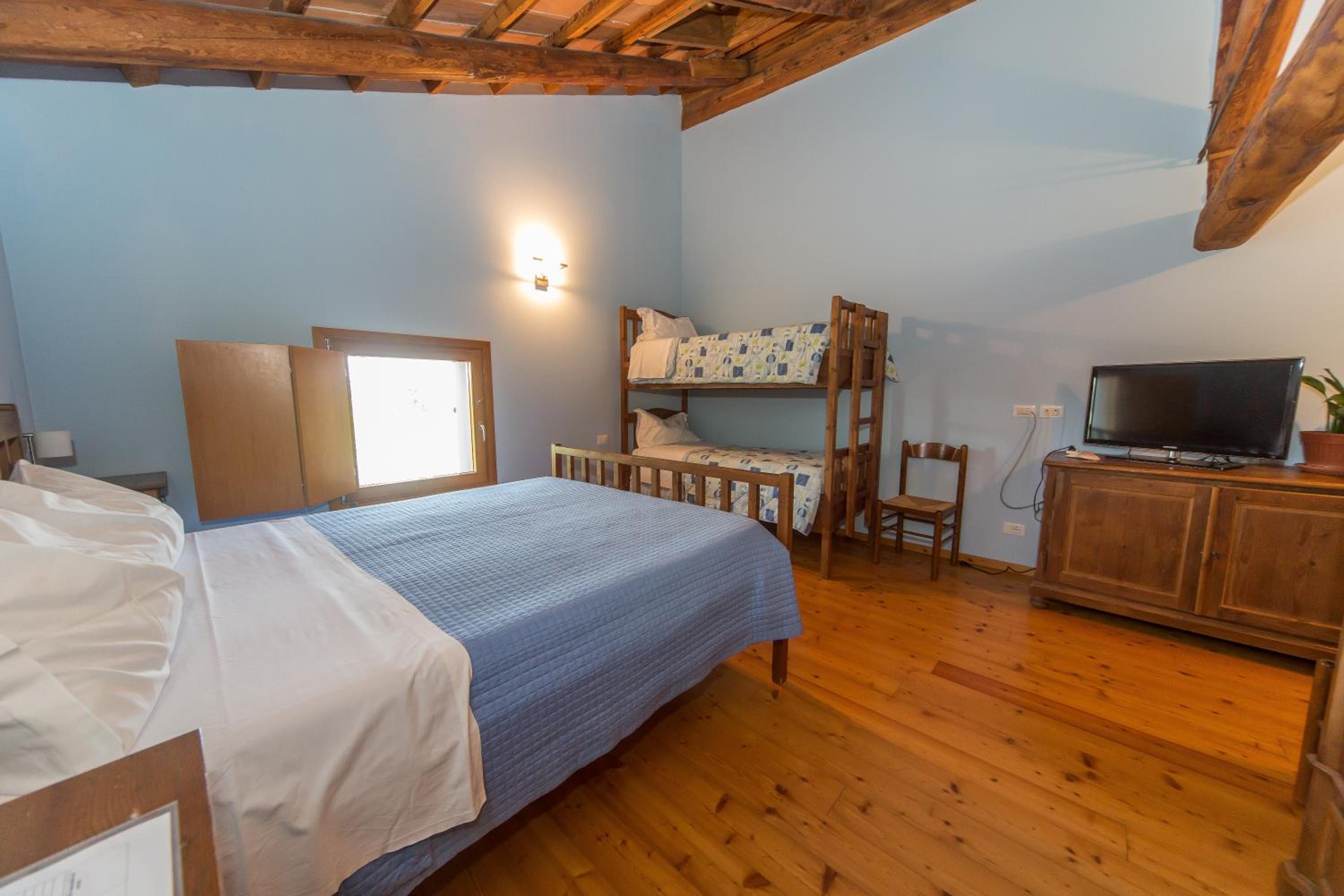 Comfort Quadruple Room photo 1
