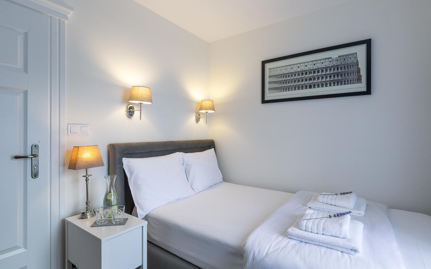Small Double Room photo 3