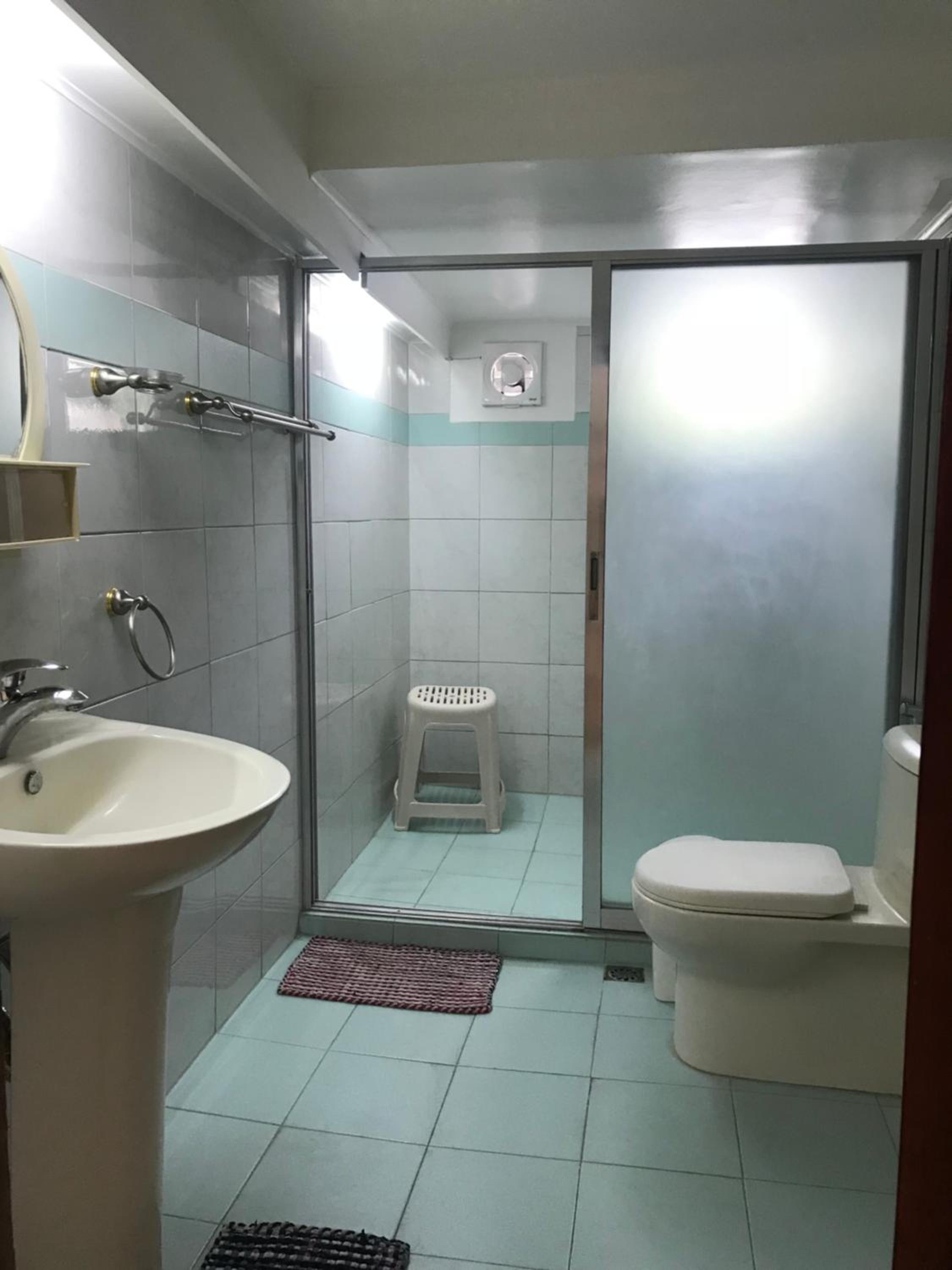 Budget Double Room - Photo 10