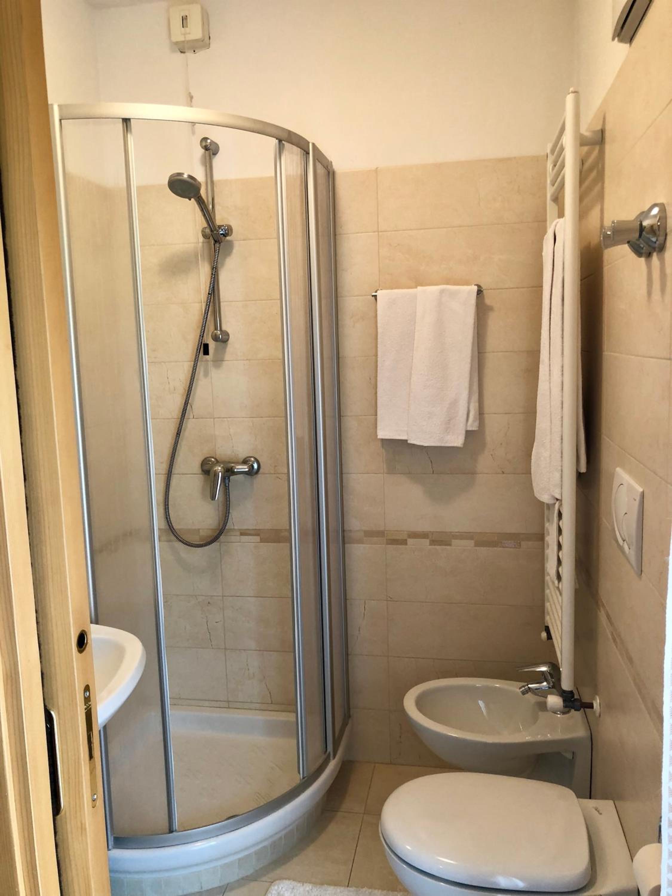 Deluxe Double or Twin Room with Mountain View photo 3