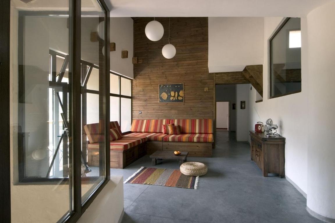 Villa photo 1