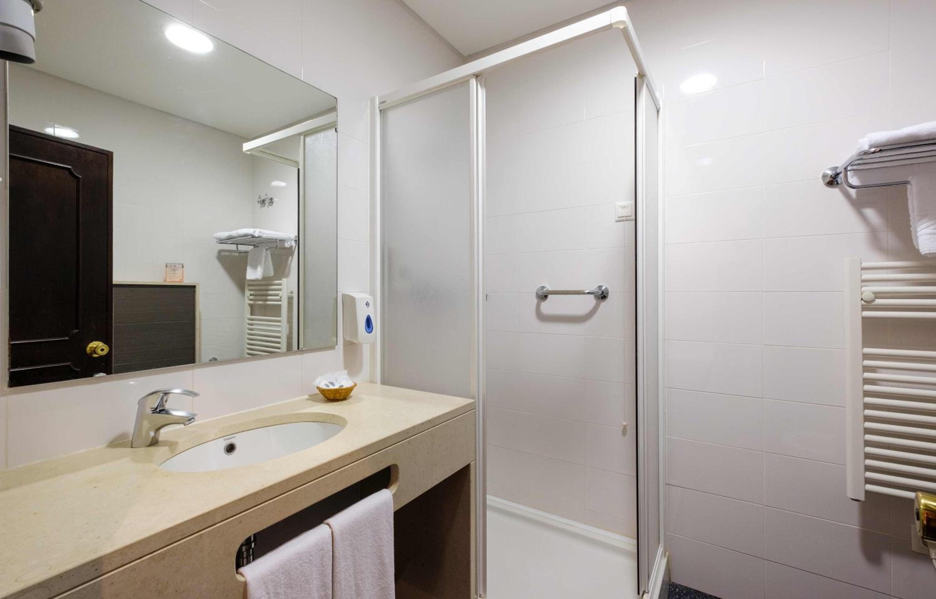 Single Room photo 3