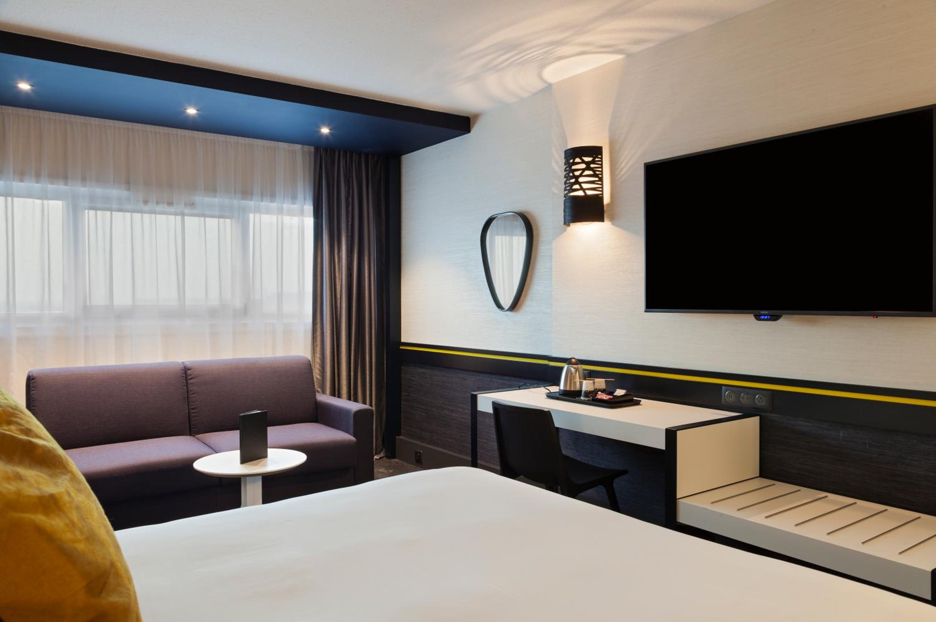 Superior Double Room with Sofa - Photo 2