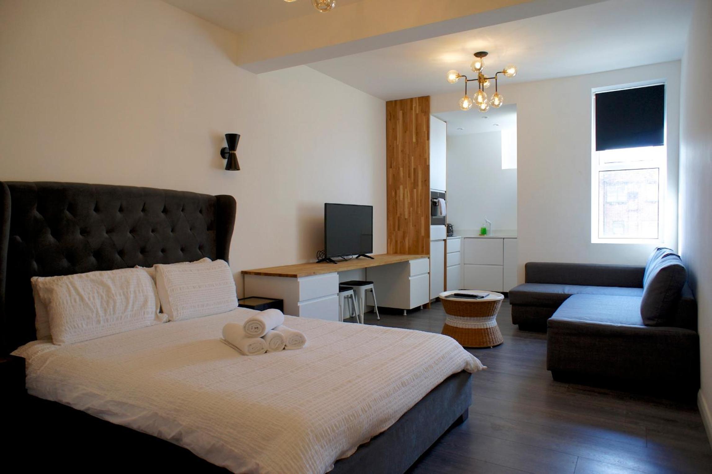Studio Apartment photo 1