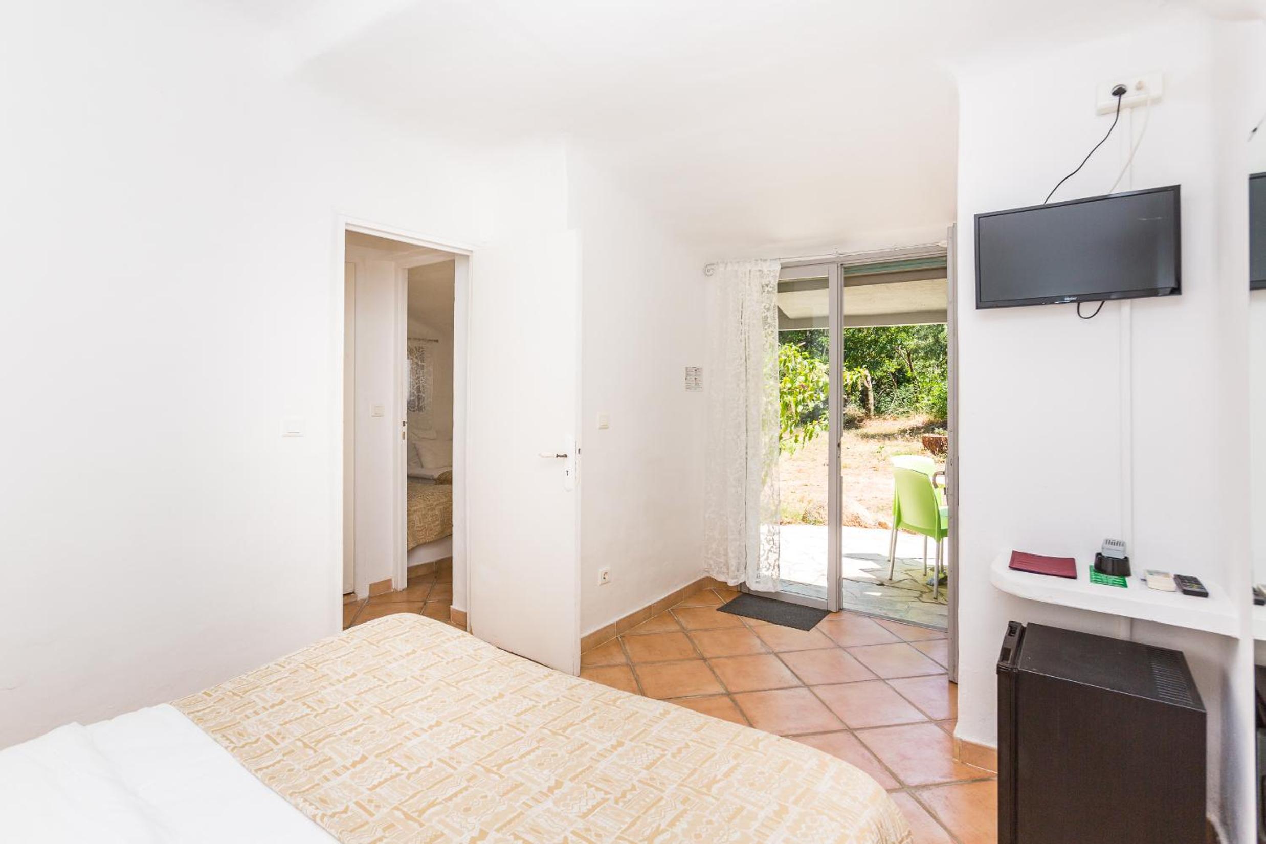 Standard Family Room - Photo 13