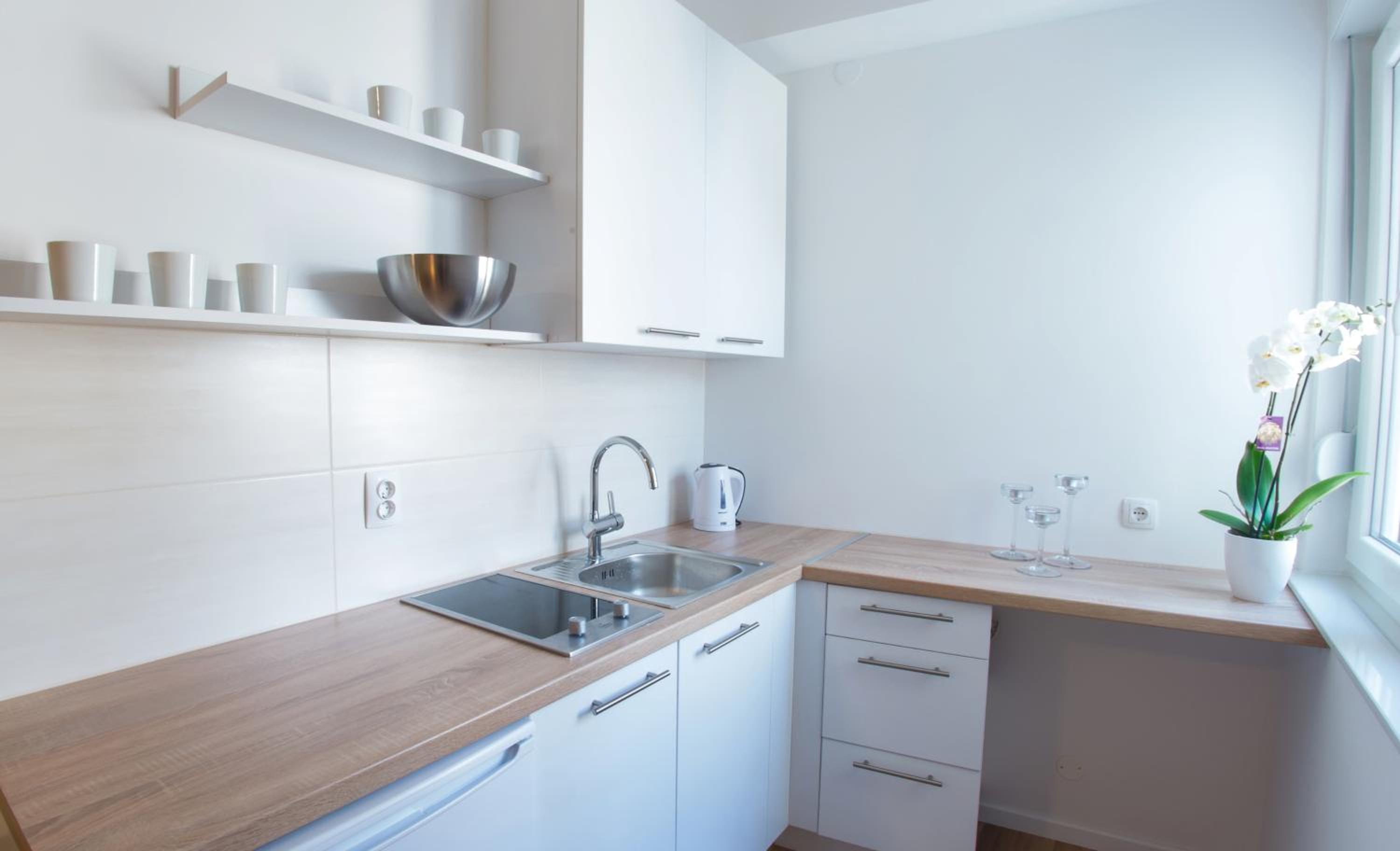 Apartment photo 2