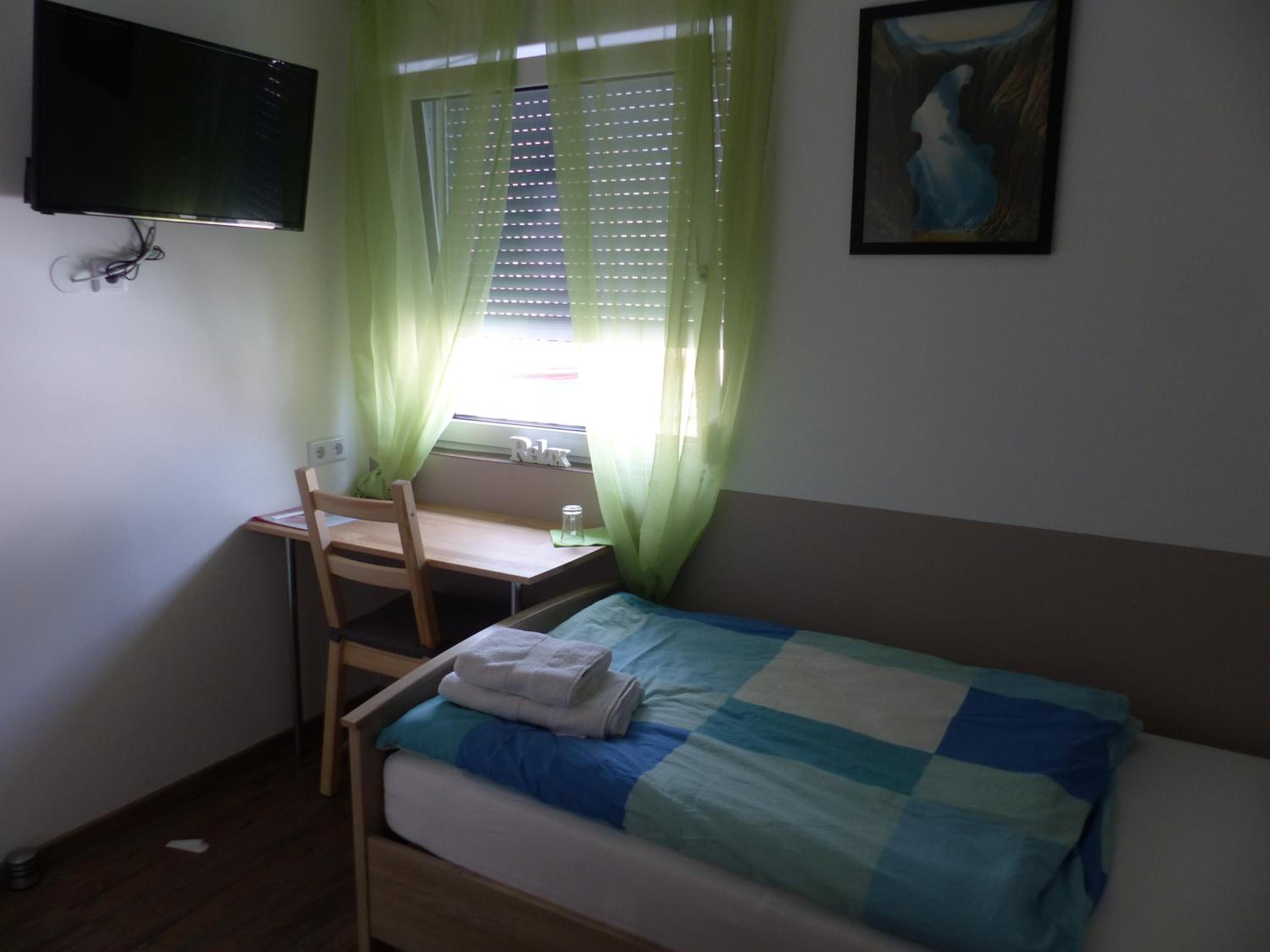 Single Room with Shower photo 3