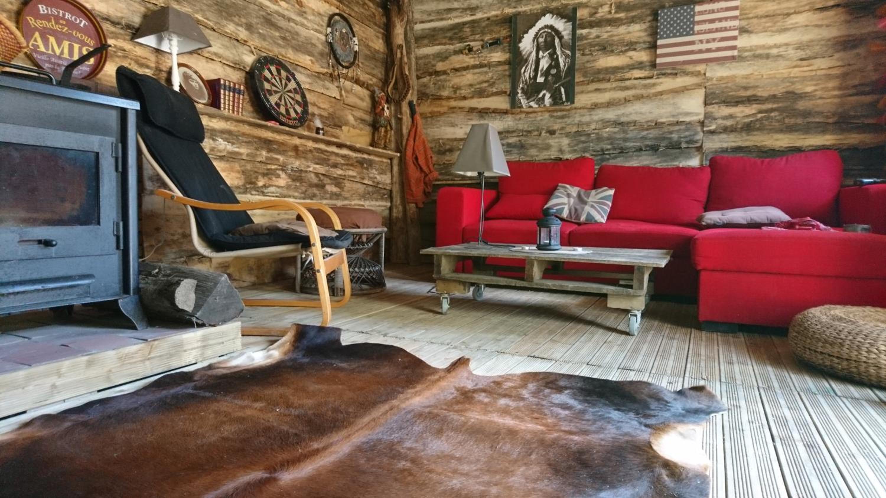 One-Bedroom Chalet - Photo 2