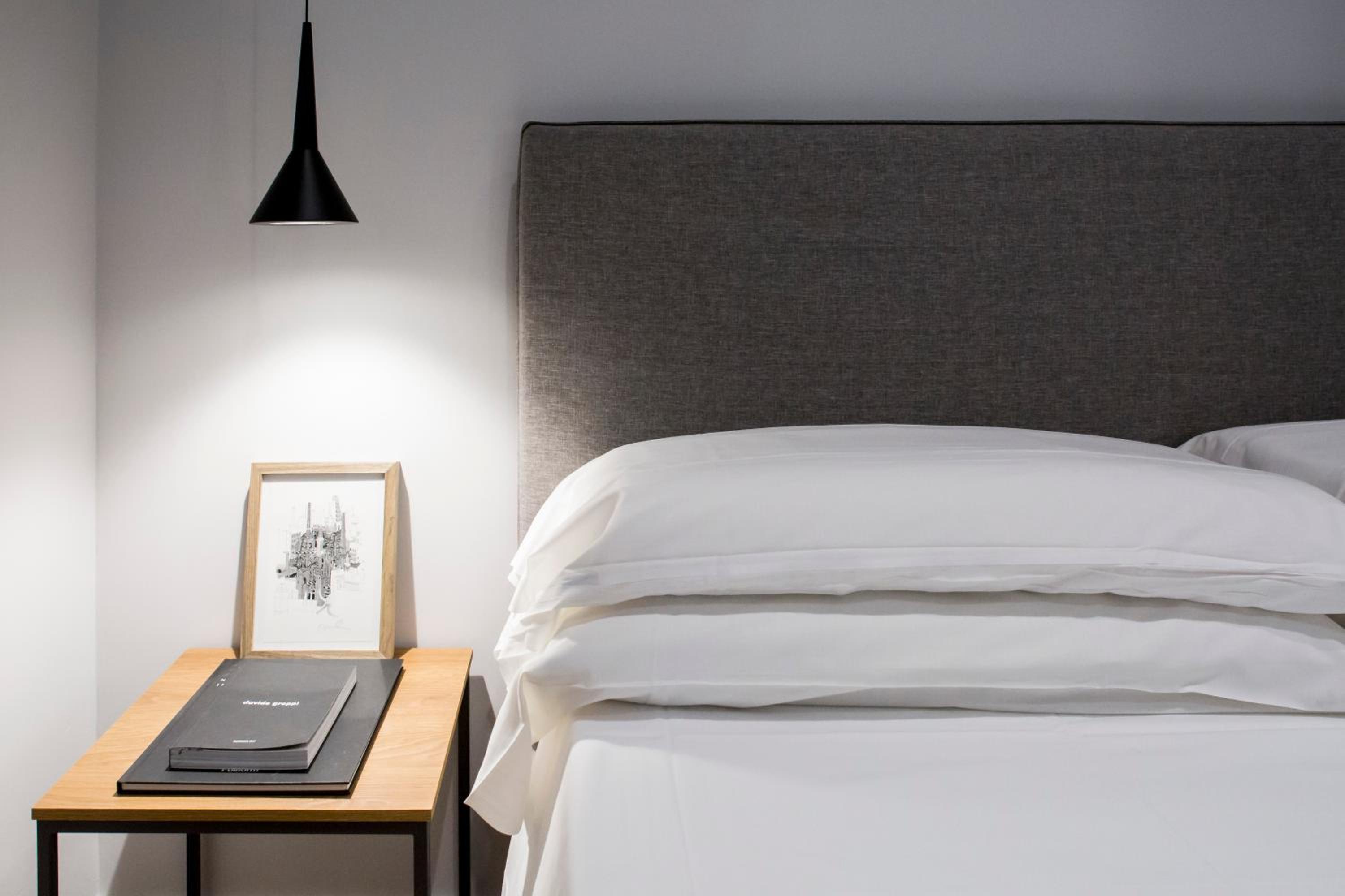 Double Room - Photo 15