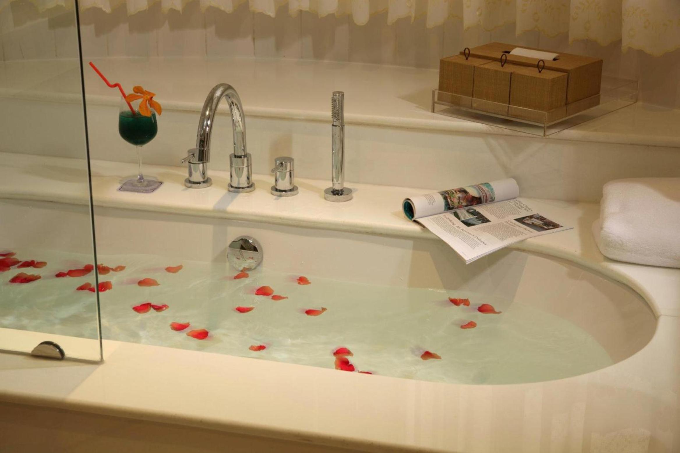 Junior Suite - Photo 16