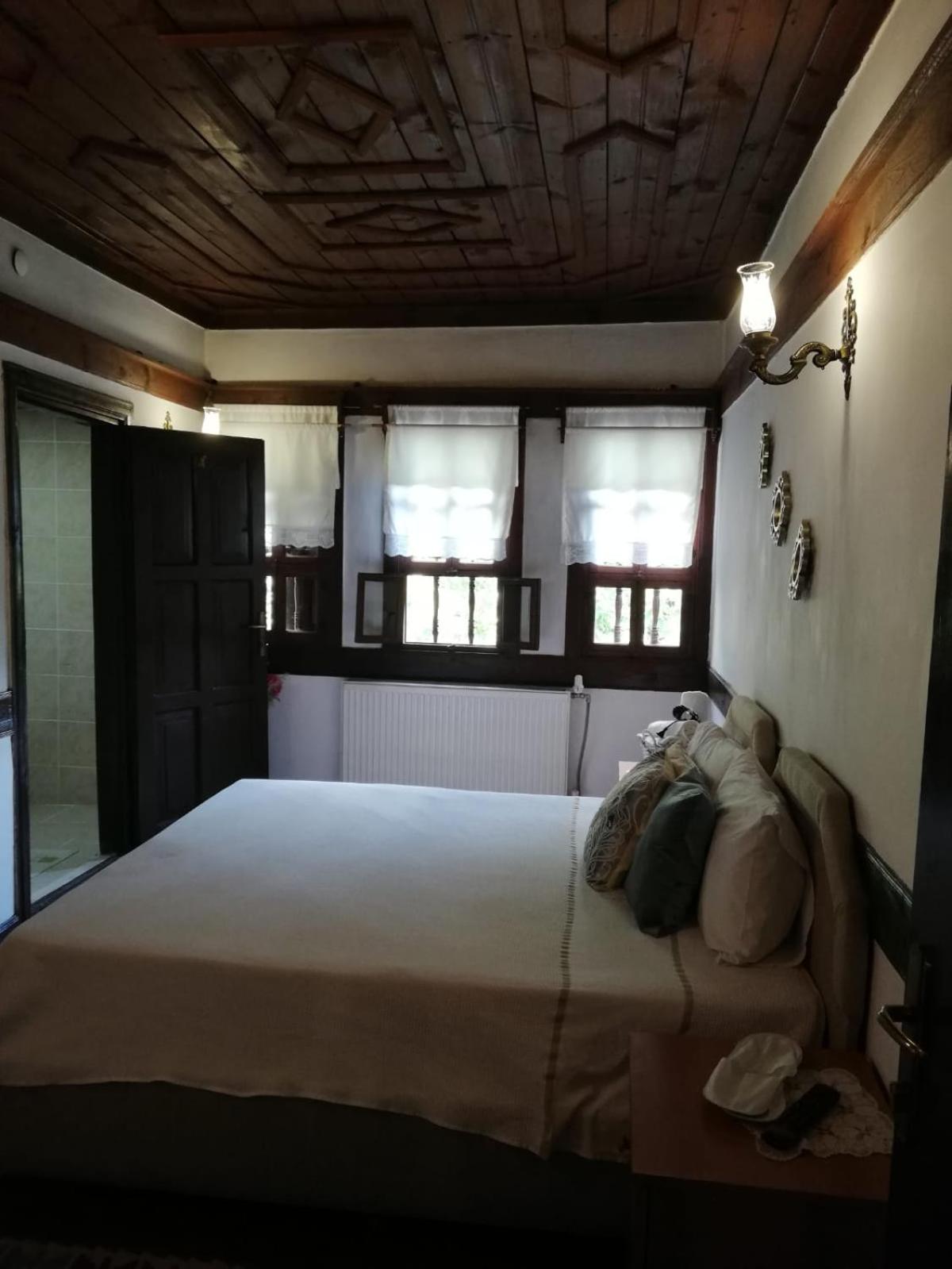 Double or Twin Room photo 1