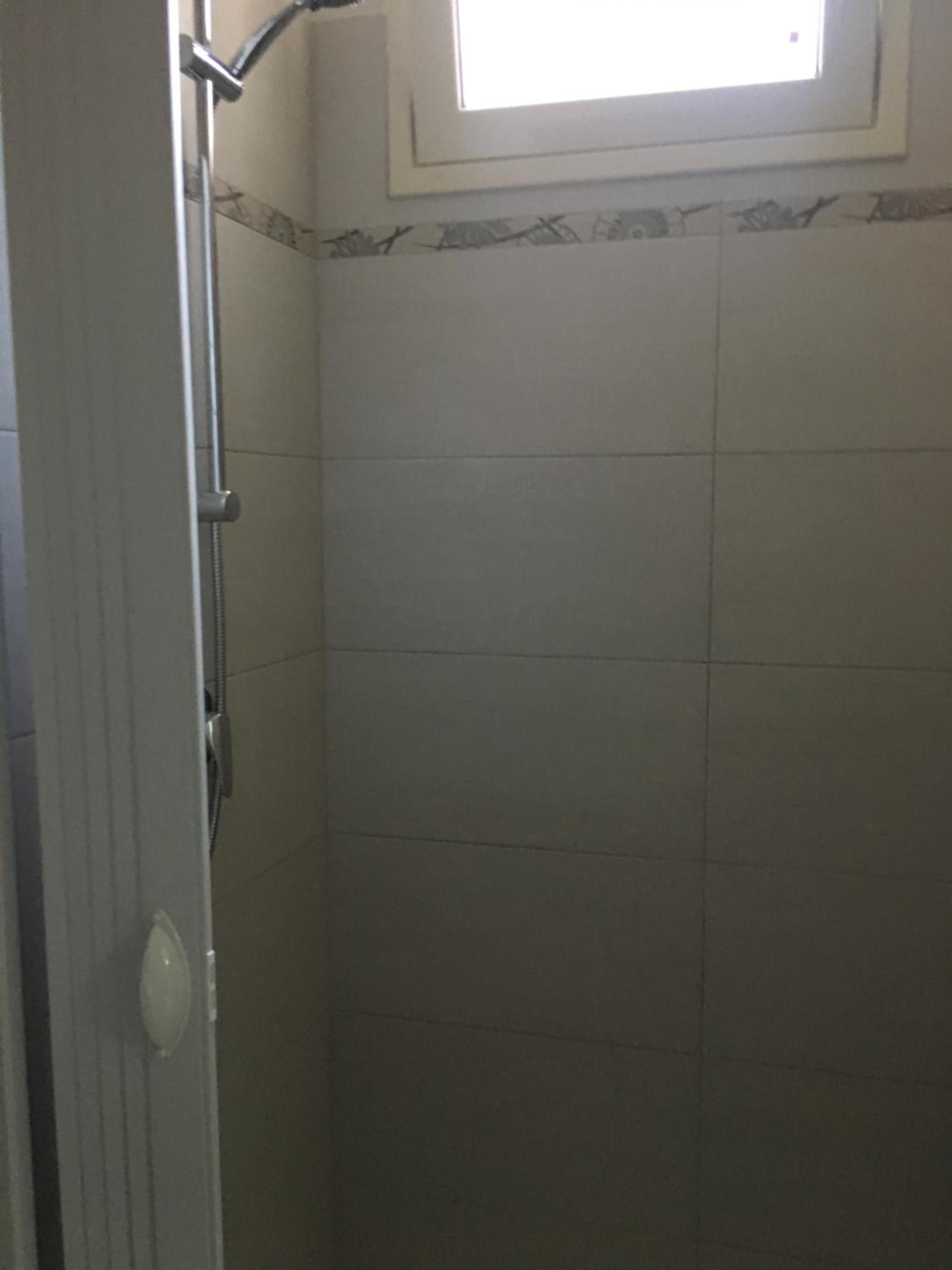 Deluxe Room (2 Adults + 1 Child) - Photo 11