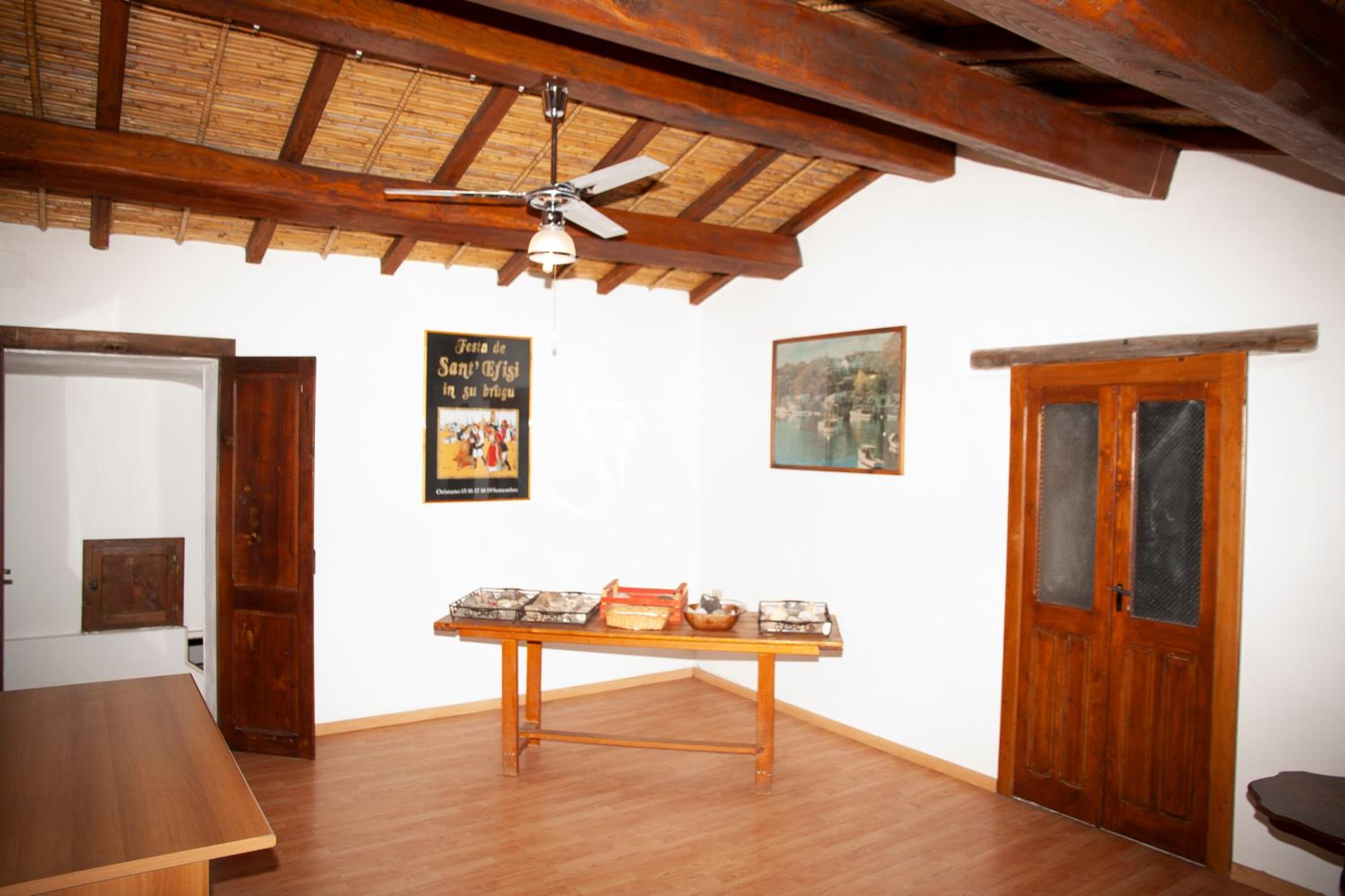 Large Double Room photo 2