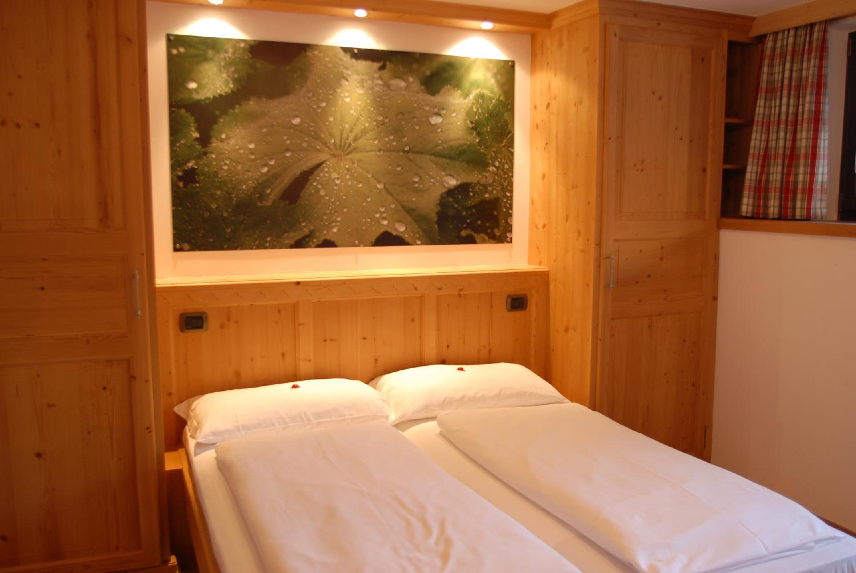 Double Room - Photo 2