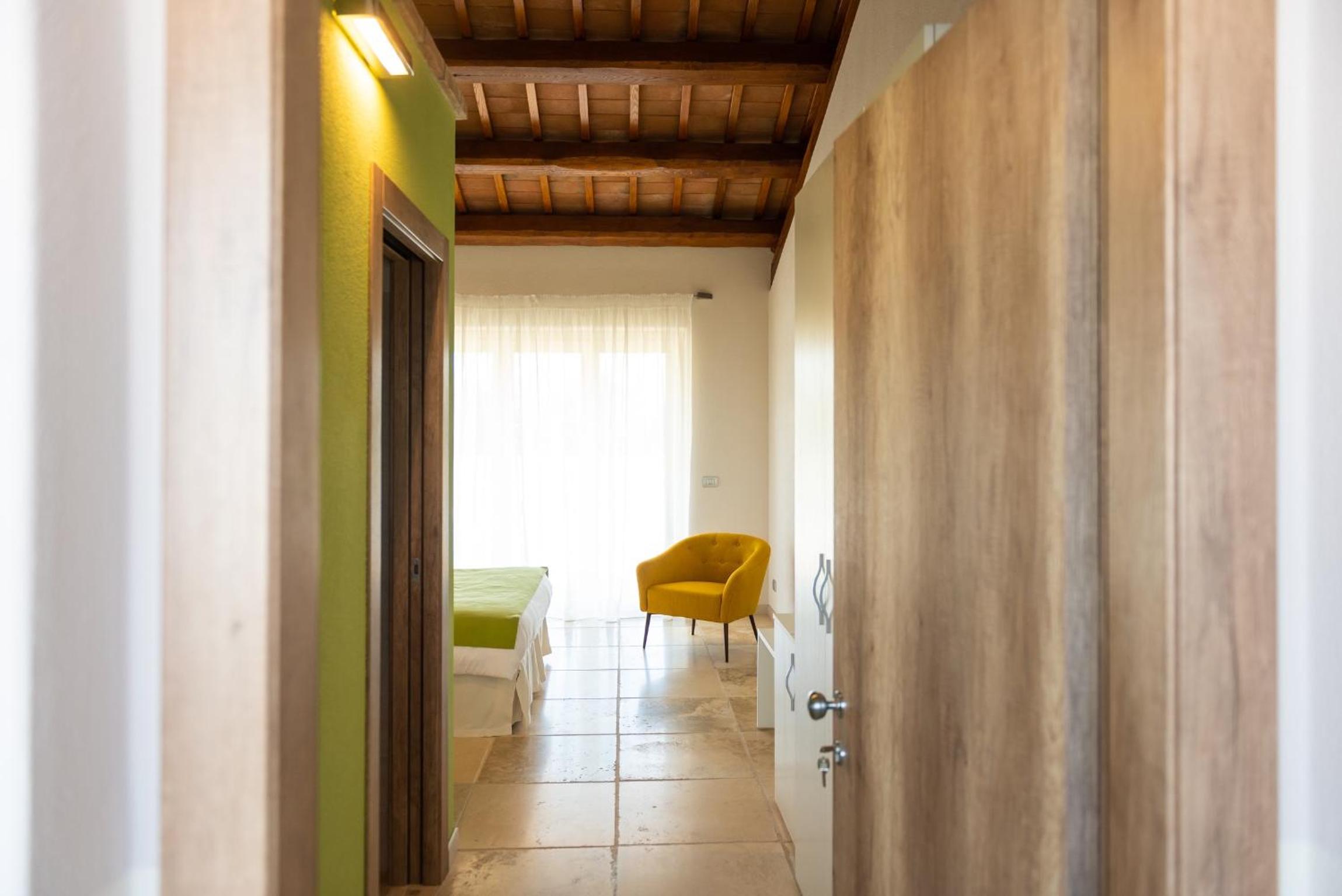 Double or Twin Room photo 3