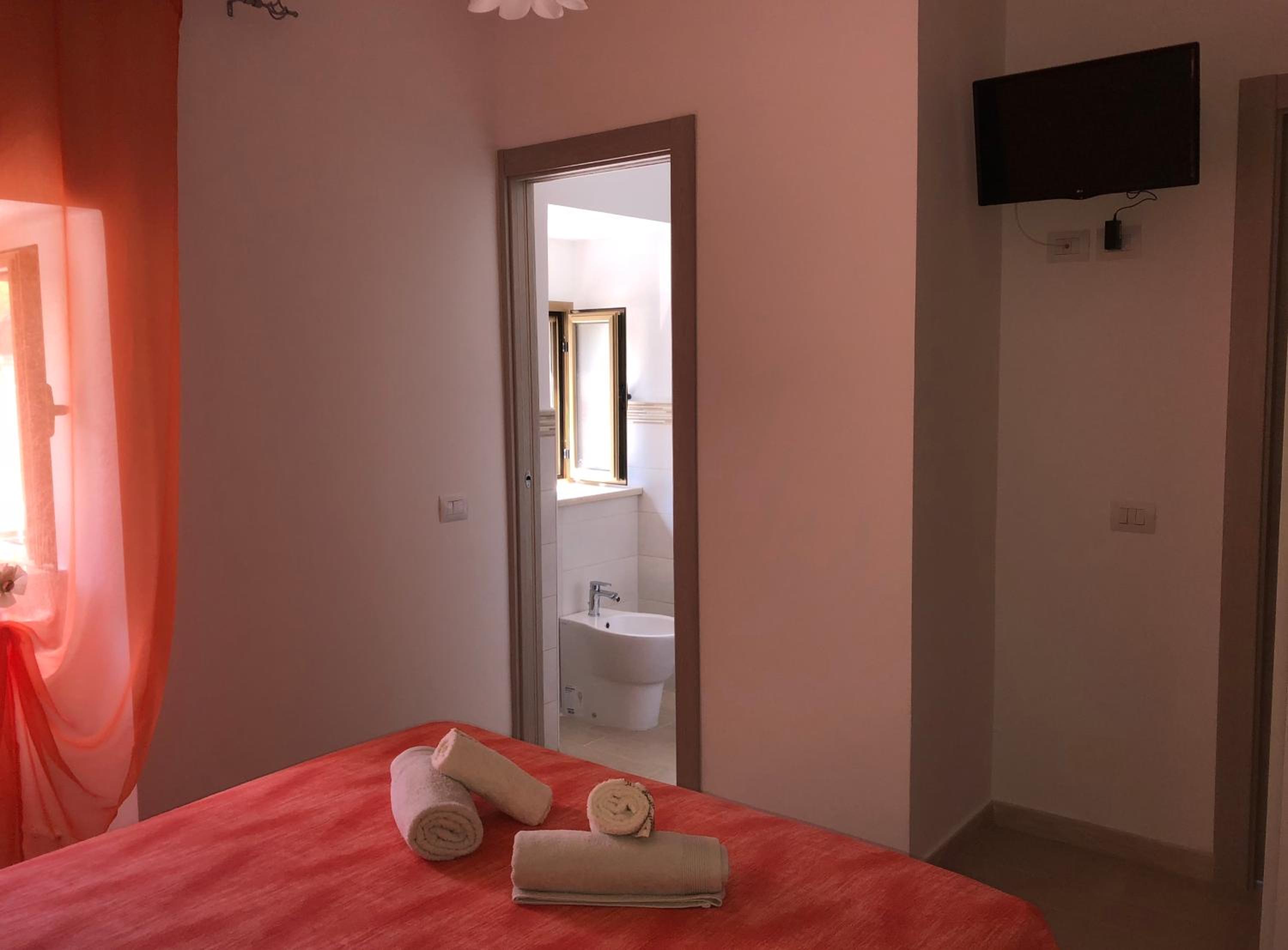 Standard Double Room photo 2