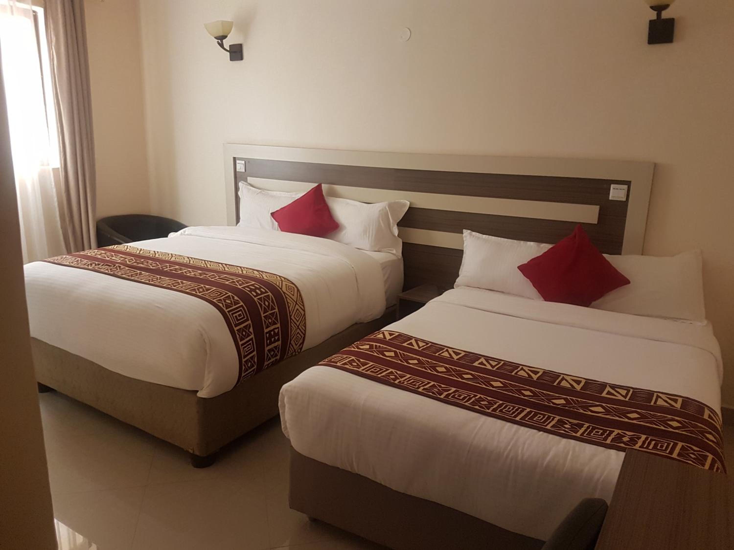 Standard Twin Room photo 3