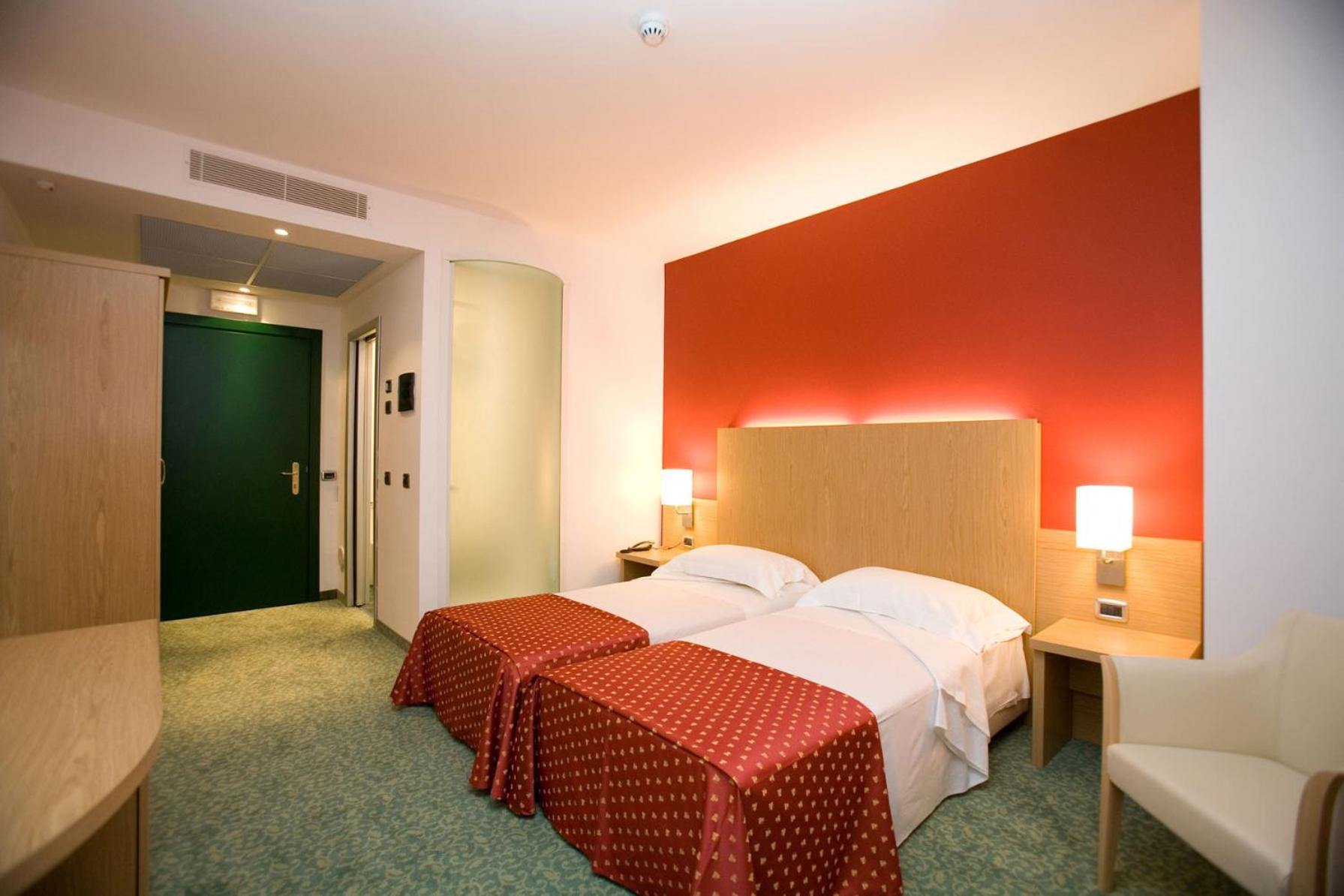 Double Room - Photo 1